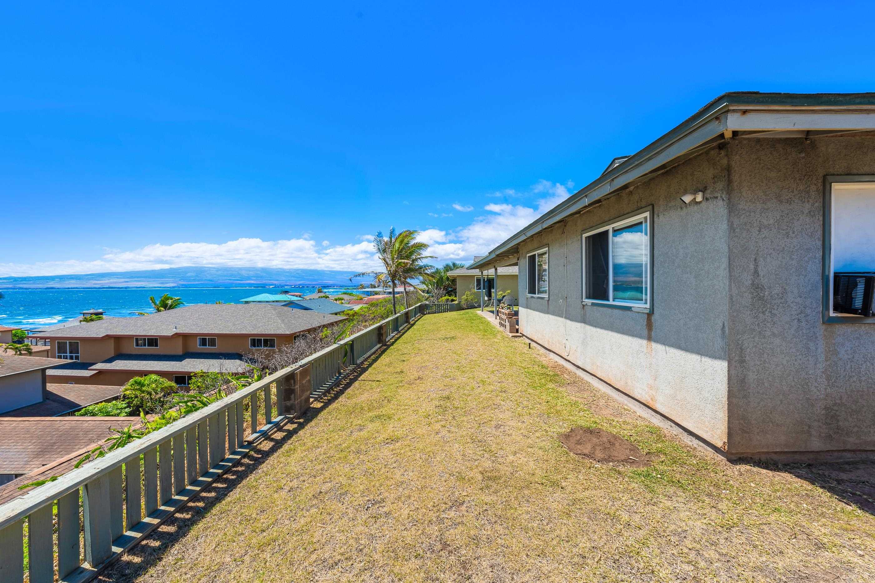 1380  Kilou St Waiehu, Wailuku home - photo 39 of 43