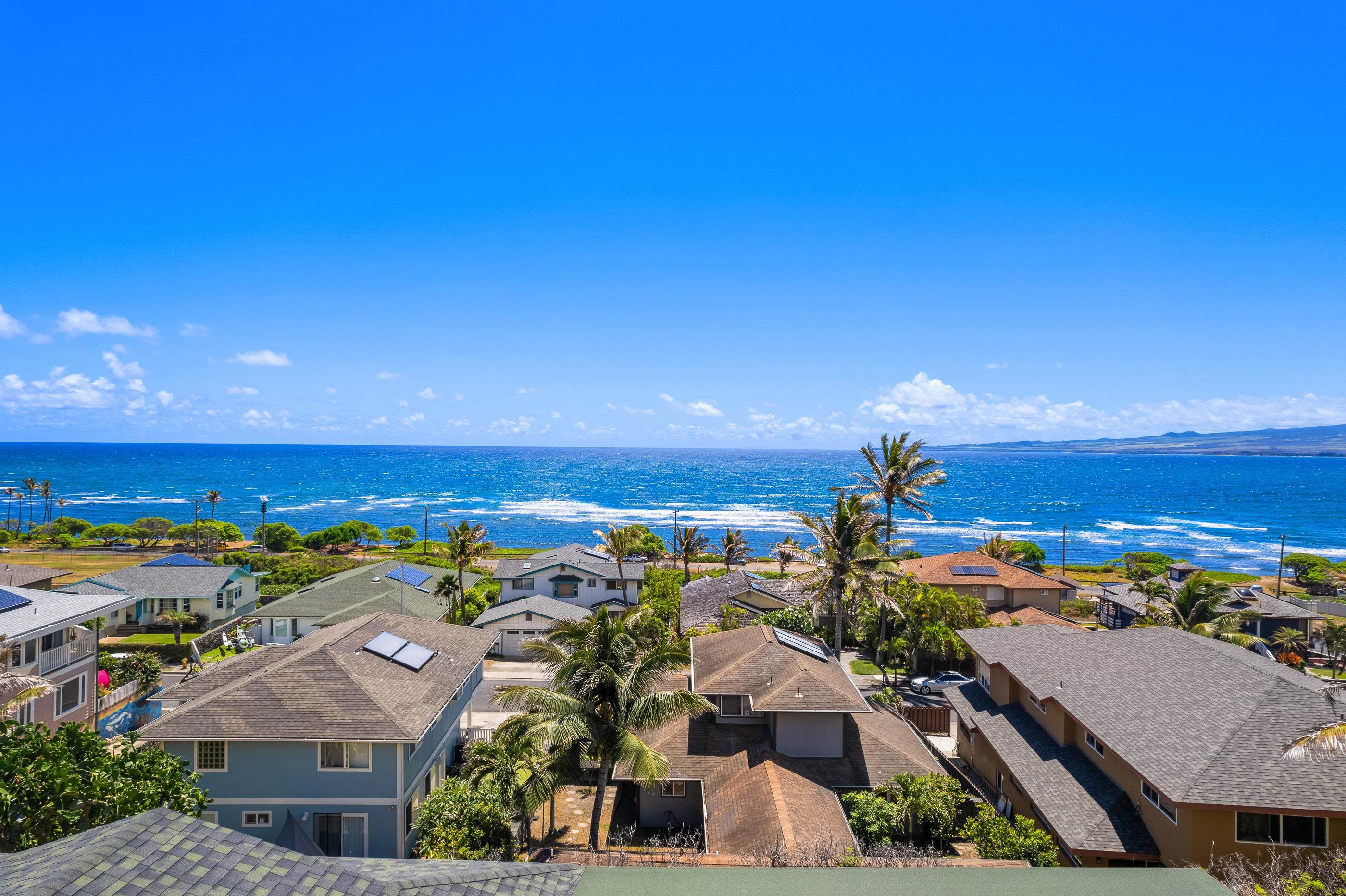 1380  Kilou St Waiehu, Wailuku home - photo 6 of 43