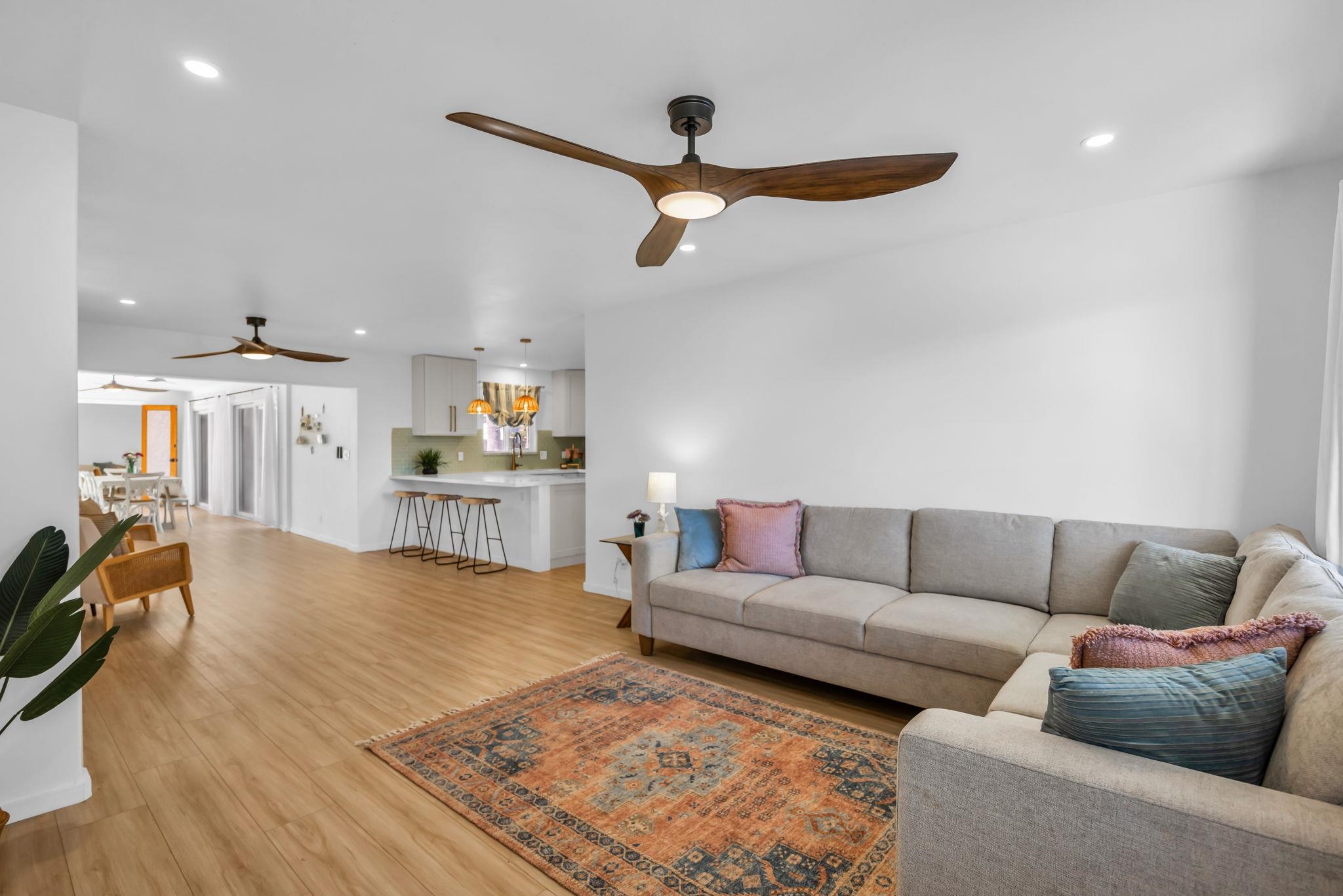 1395  Hiahia St , Wailuku home - photo 4 of 50