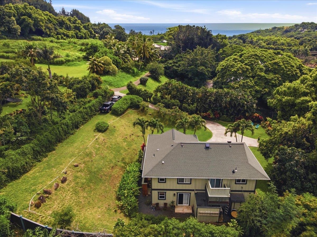 140  River Rd Waihee, Wailuku home - photo 2 of 45