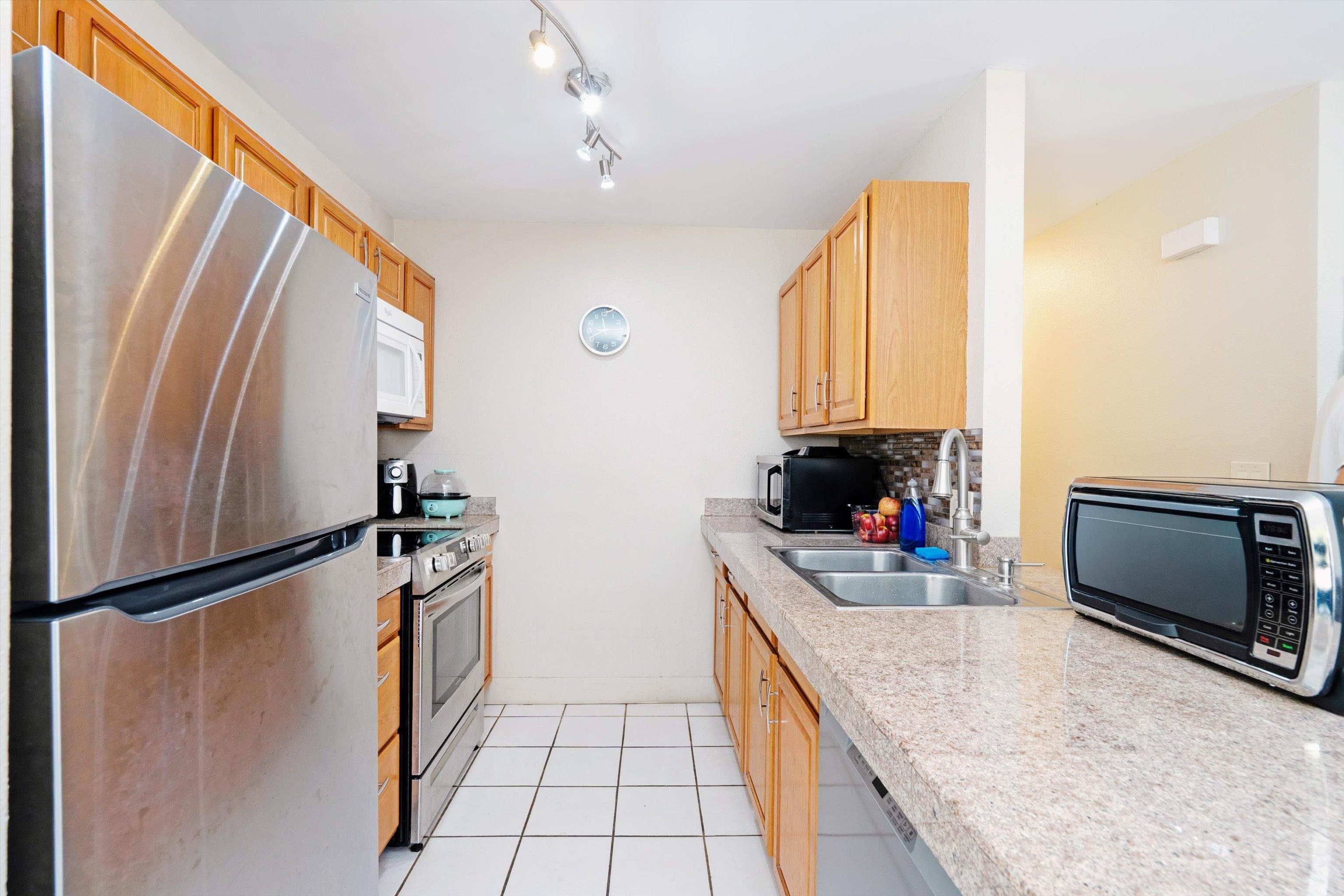 Kihei Villages II condo # 19-105, Kihei, Hawaii - photo 5 of 42