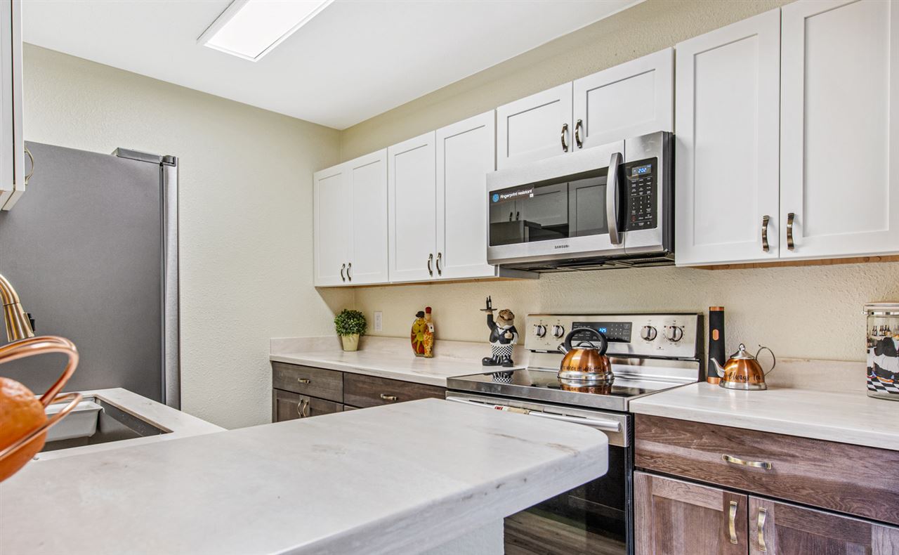 Kihei Villages V condo # 28-104, Kihei, Hawaii - photo 3 of 23