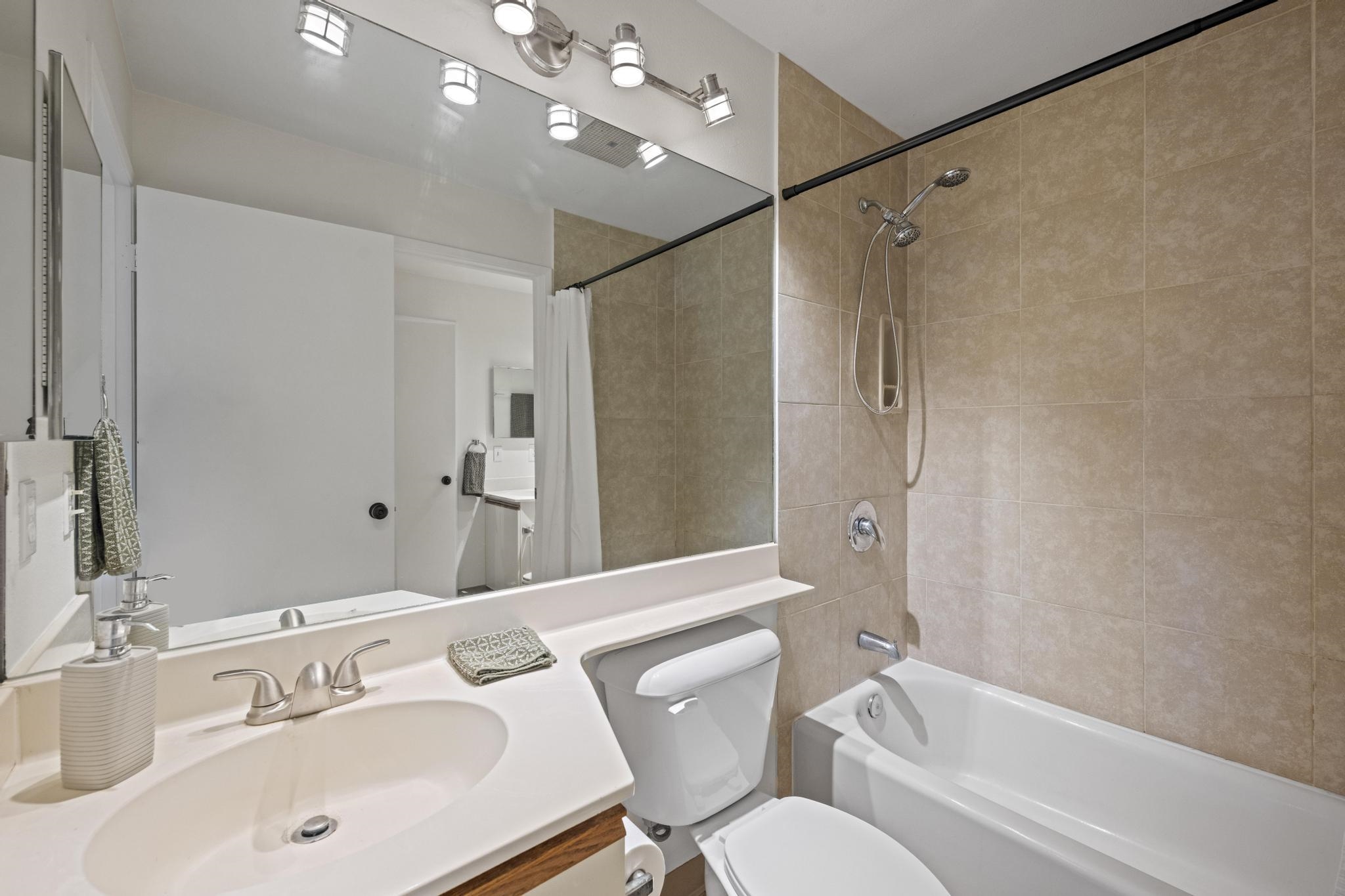 Kihei Villages VI condo # 43-202, Kihei, Hawaii - photo 18 of 30