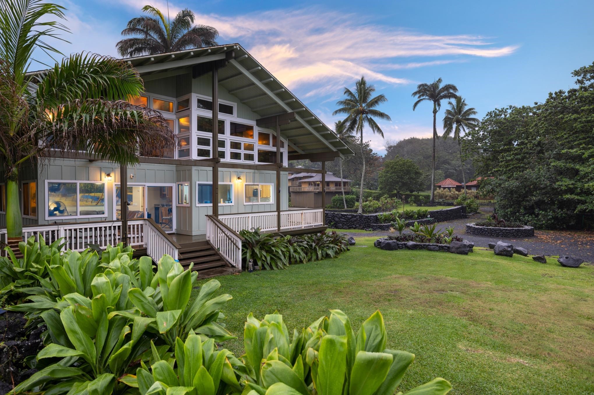 140  Waikoloa Rd , Hana home - photo 2 of 41