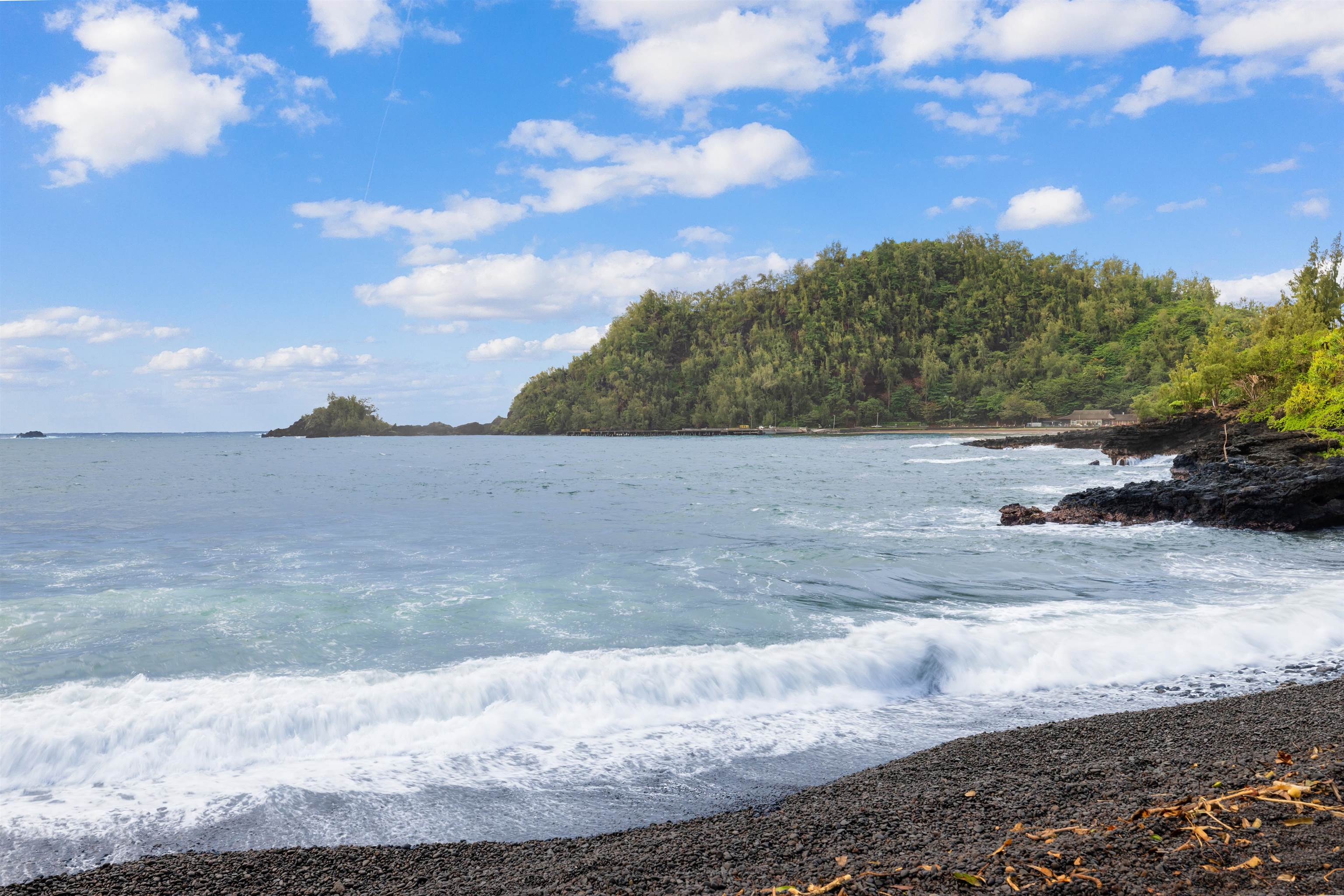 140  Waikoloa Rd , Hana home - photo 4 of 32