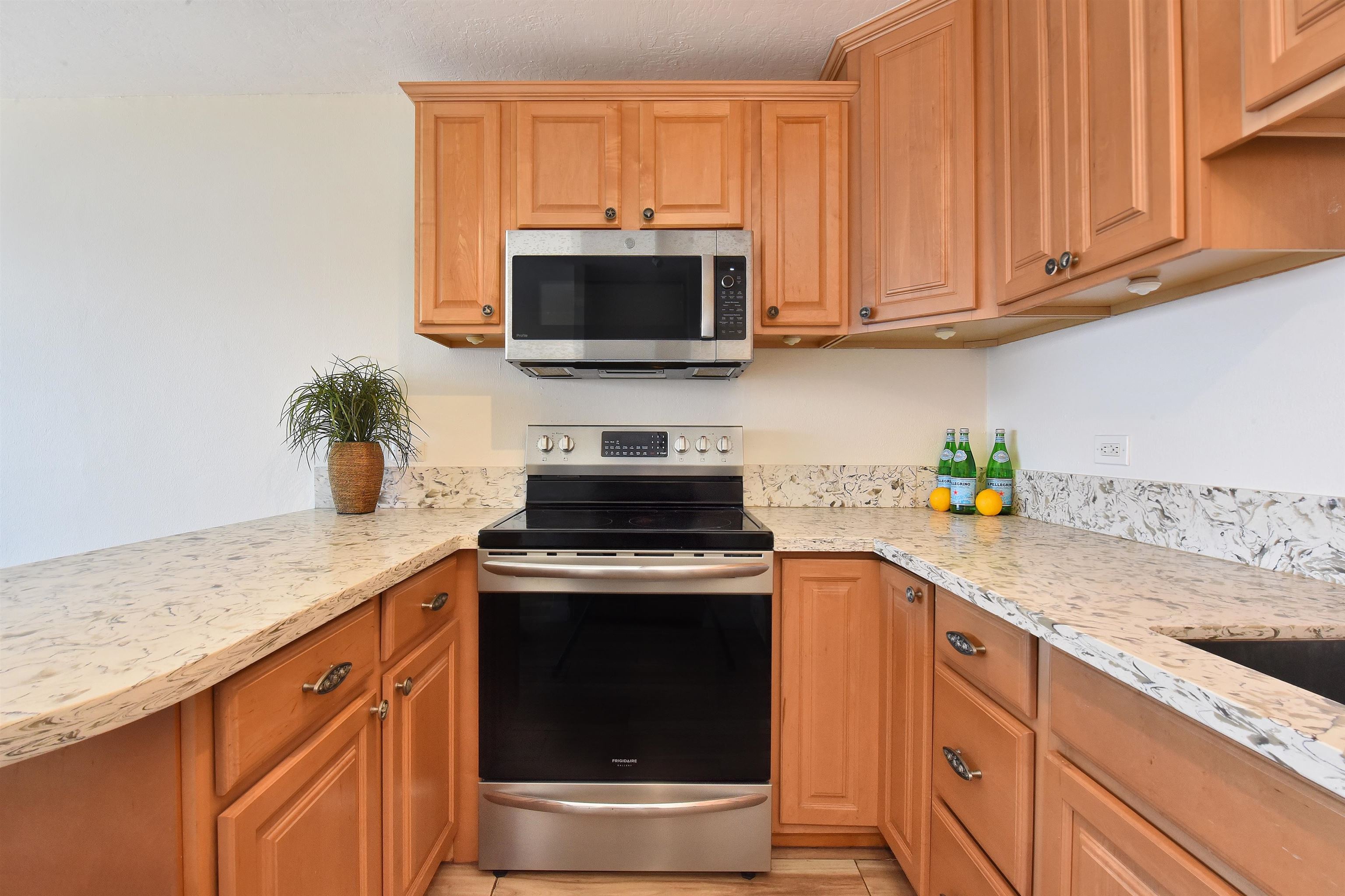 Lahaina Roads condo # 307, Lahaina, Hawaii - photo 7 of 20