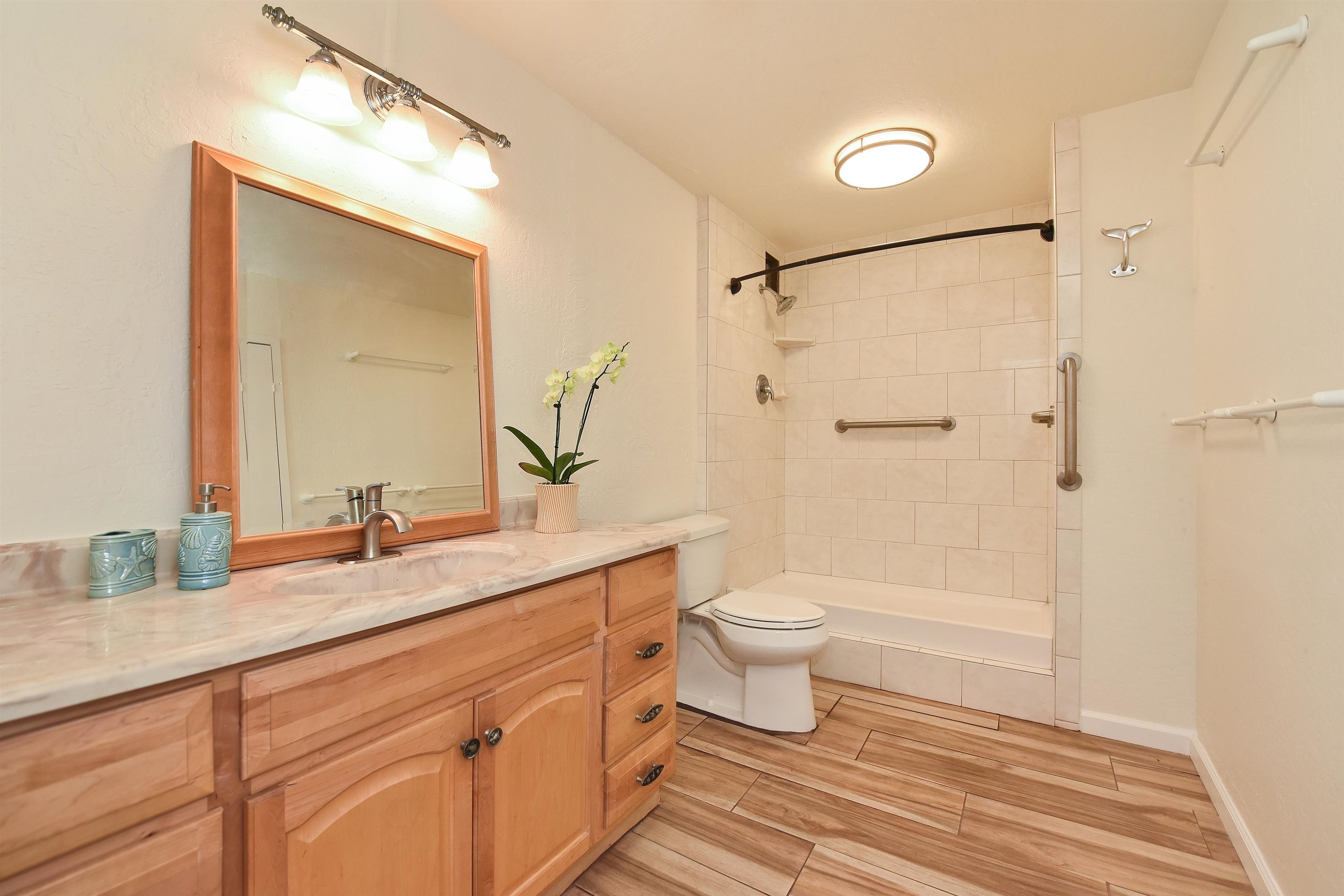 Lahaina Roads condo # 307, Lahaina, Hawaii - photo 10 of 20