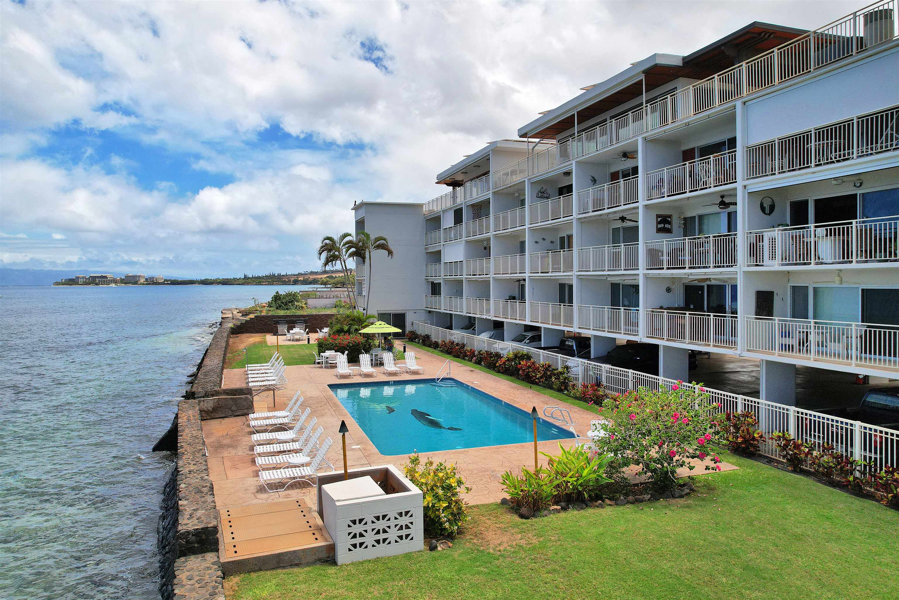Lahaina Roads condo # 308, Lahaina, Hawaii - photo 27 of 35
