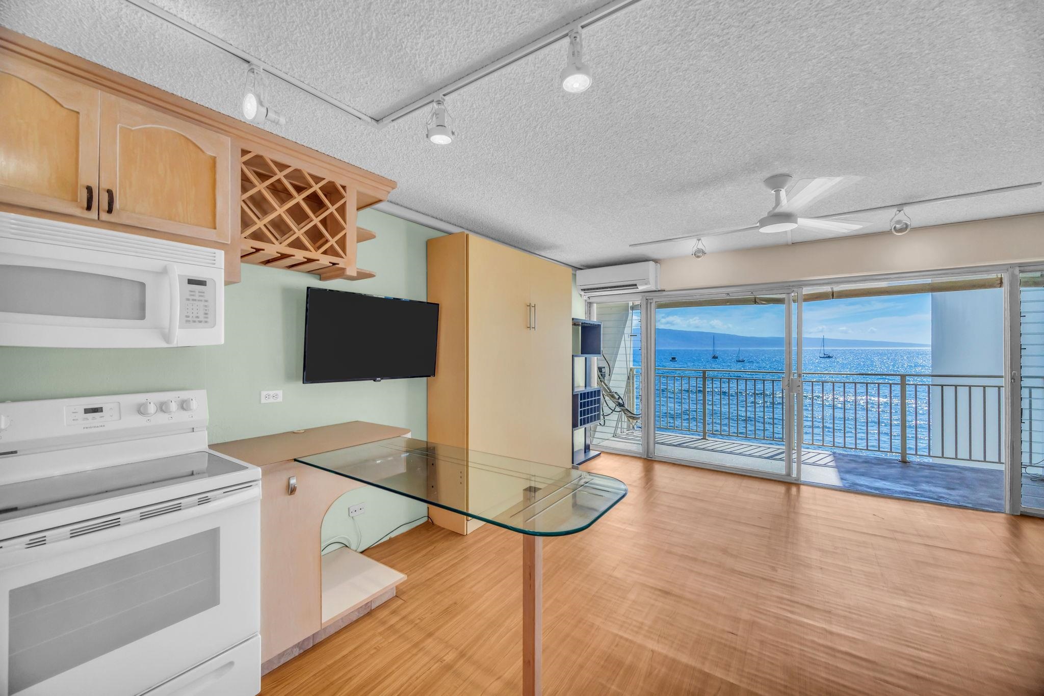 Lahaina Roads condo # 312, Lahaina, Hawaii - photo 13 of 49