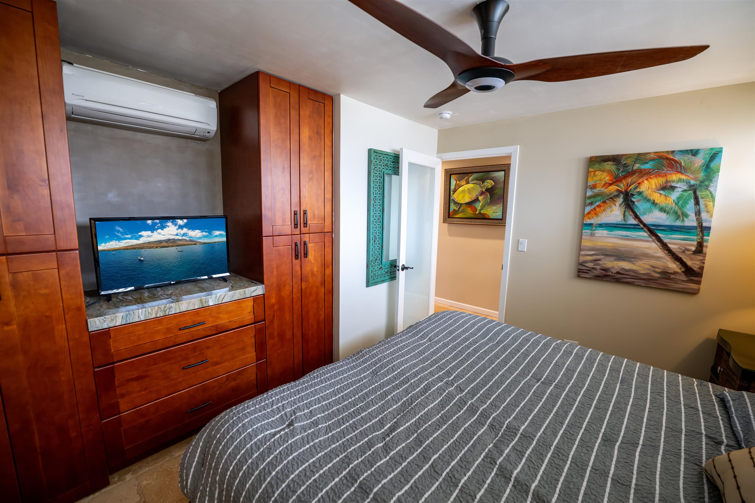 Lahaina Roads condo # 408, Lahaina, Hawaii - photo 10 of 28