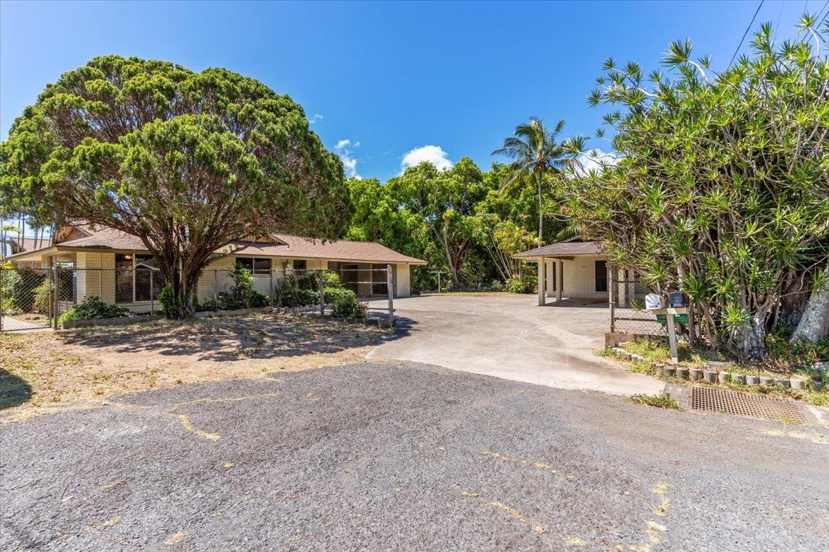 1419  Kilohi St Waikapu, Wailuku home - photo 21 of 46