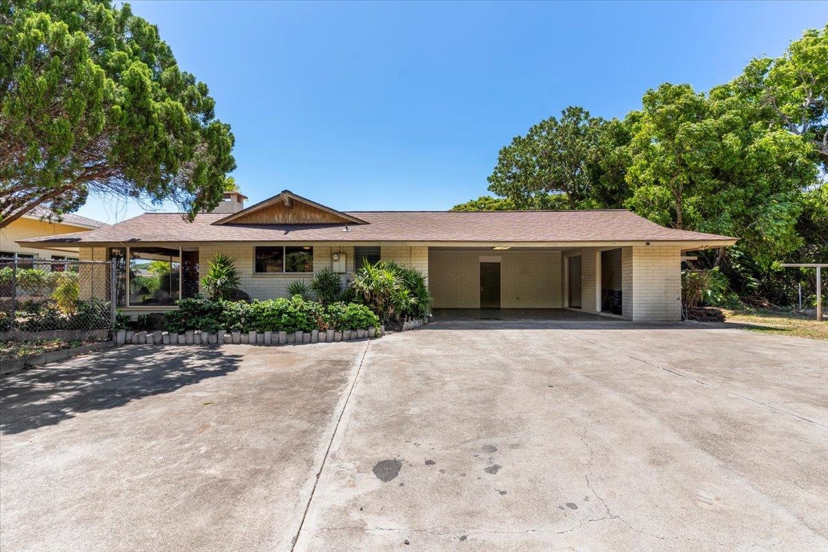 1419  Kilohi St Waikapu, Wailuku home - photo 23 of 46