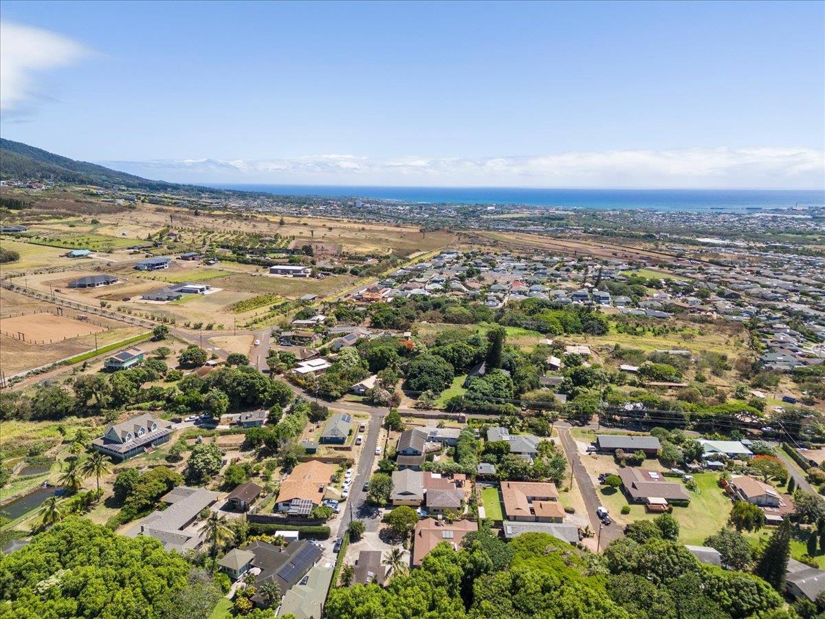 1419  Kilohi St Waikapu, Wailuku home - photo 25 of 46