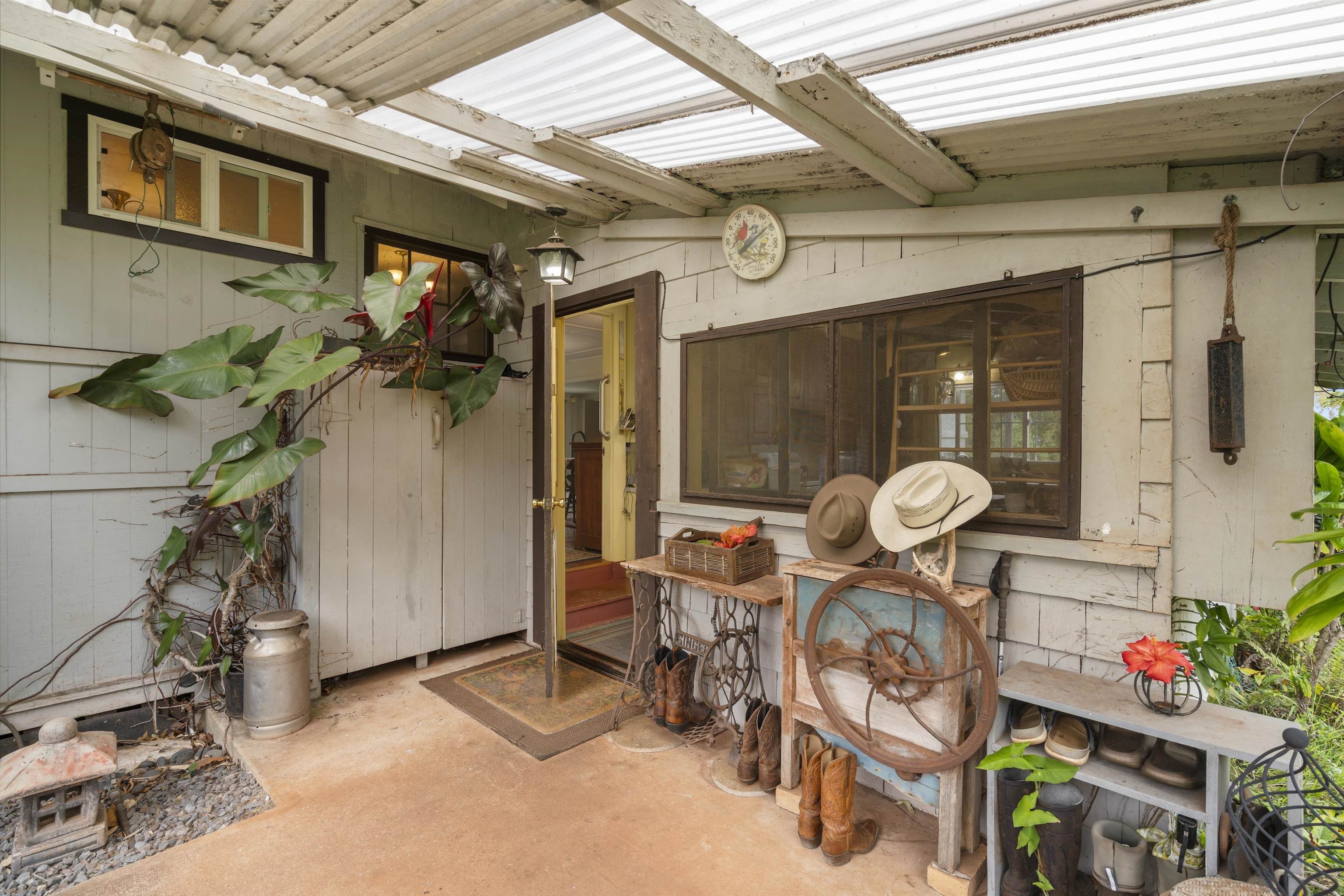 1423  Olinda Rd , Makawao/Olinda/Haliimaile home - photo 13 of 50