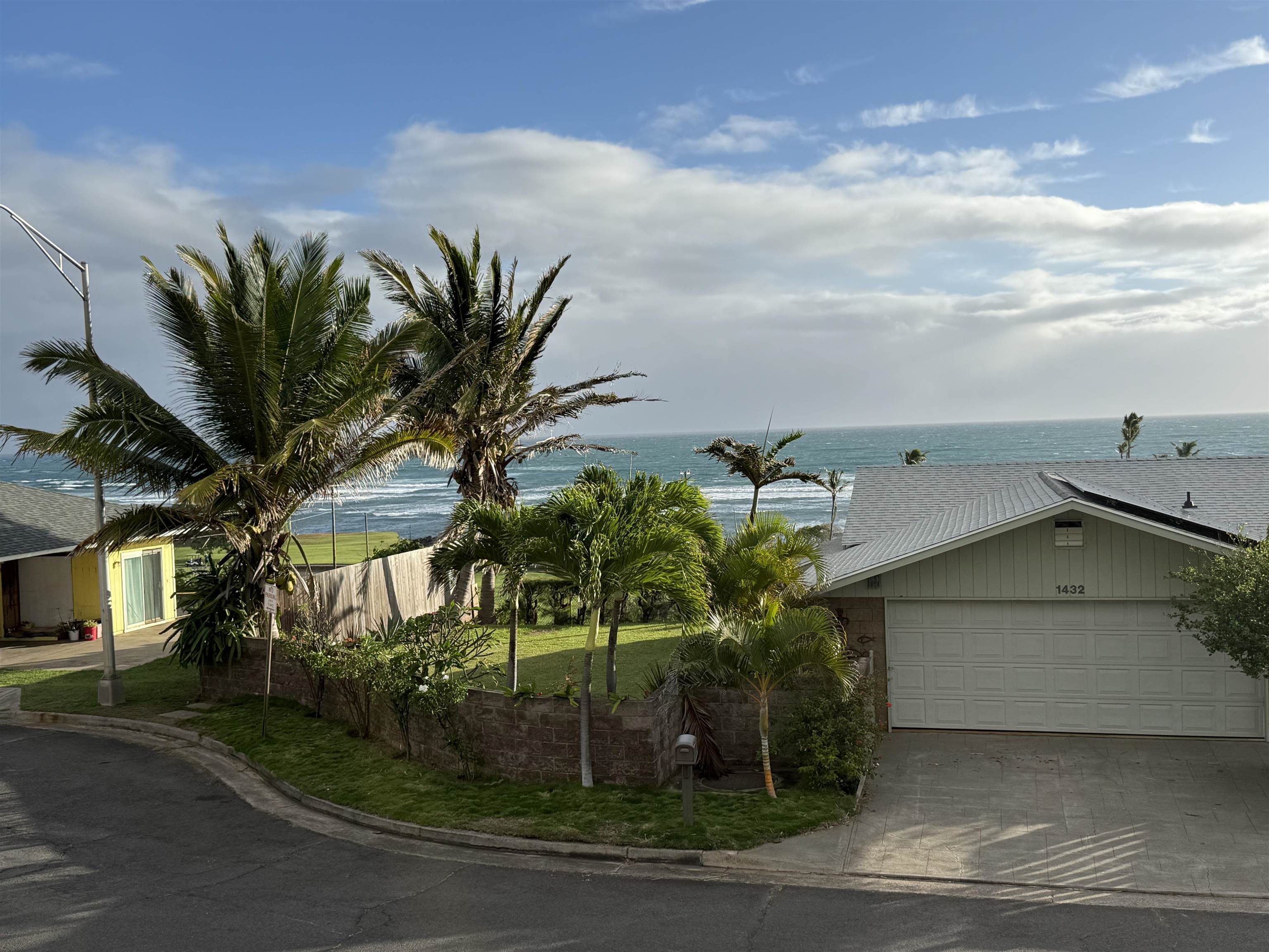 1433  Hiahia Pl , Wailuku home - photo 14 of 17