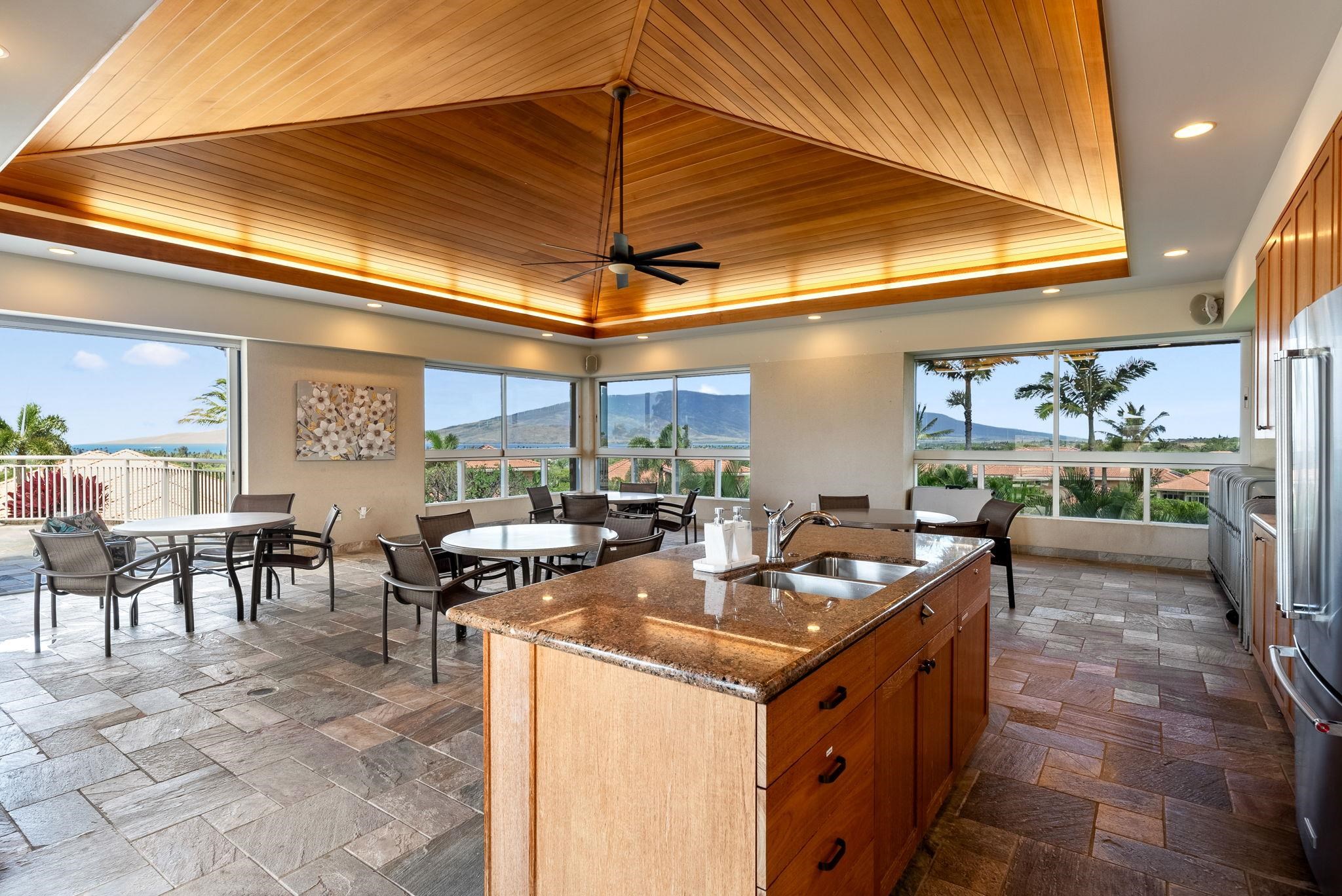 Hokulani Golf Villas condo # 100, Kihei, Hawaii - photo 46 of 49