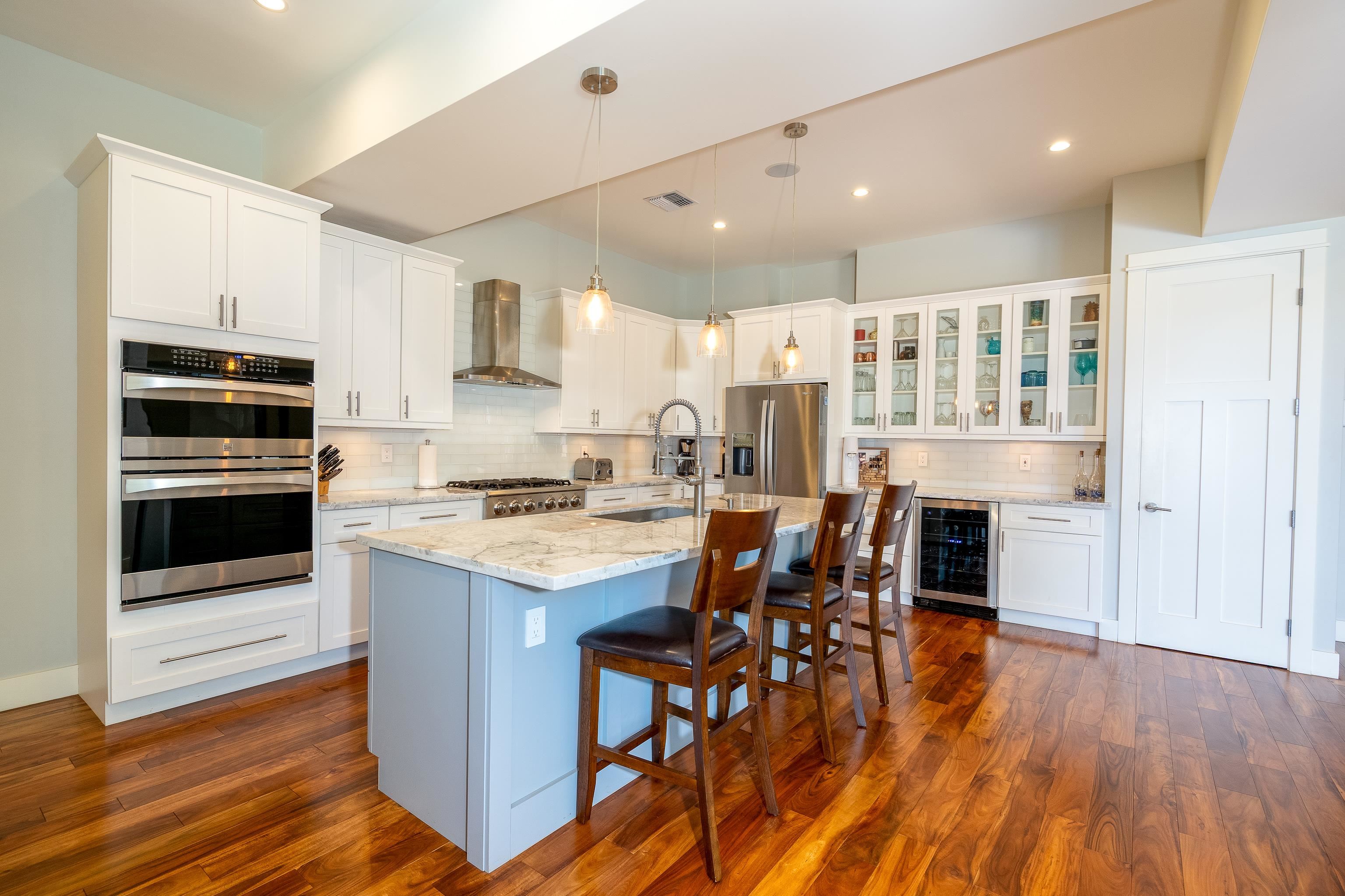 144  Hoolapa St South Kihei, Kihei home - photo 2 of 47