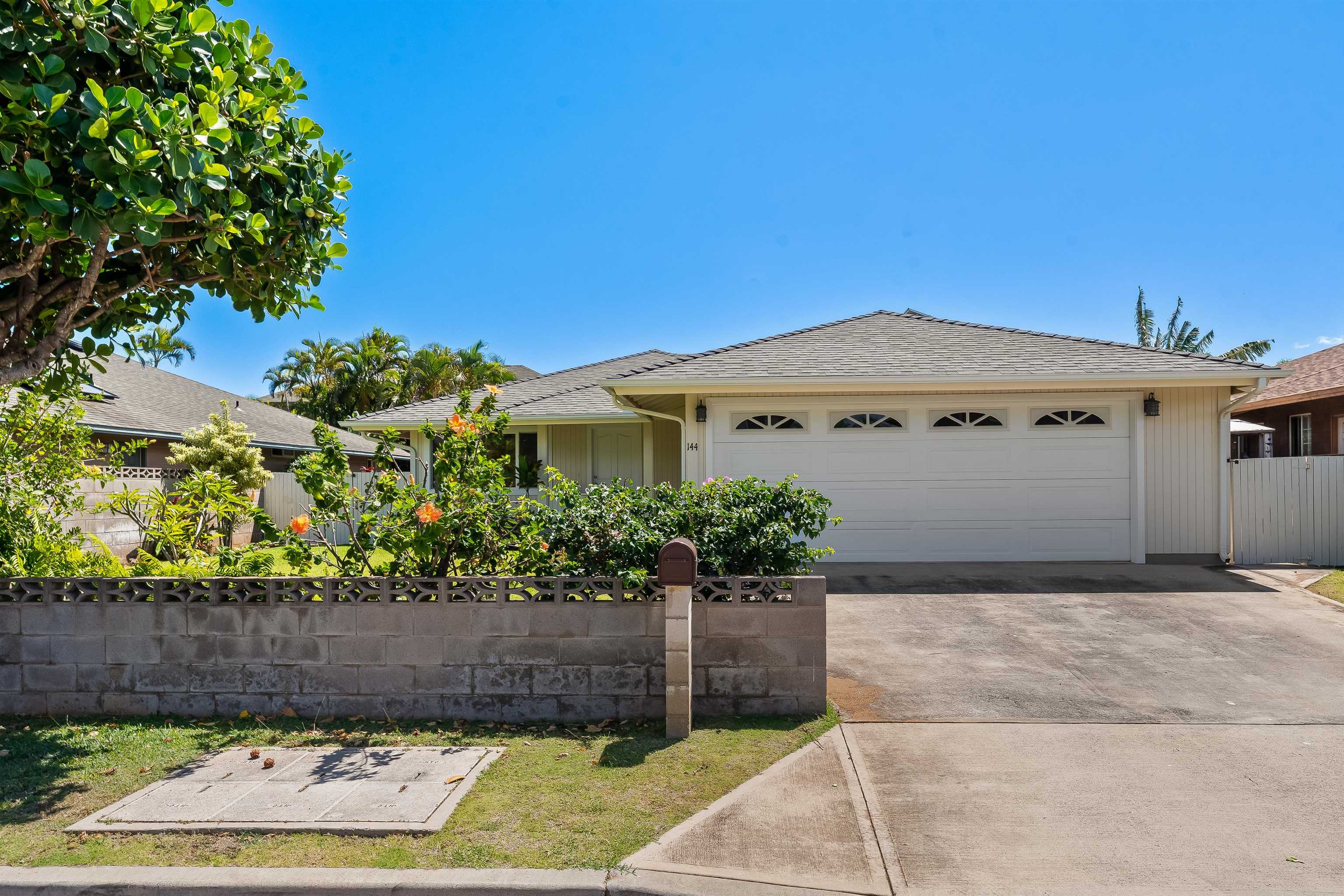 144 Kuualoha St , Kahului house for sale Maui Lani Kahului