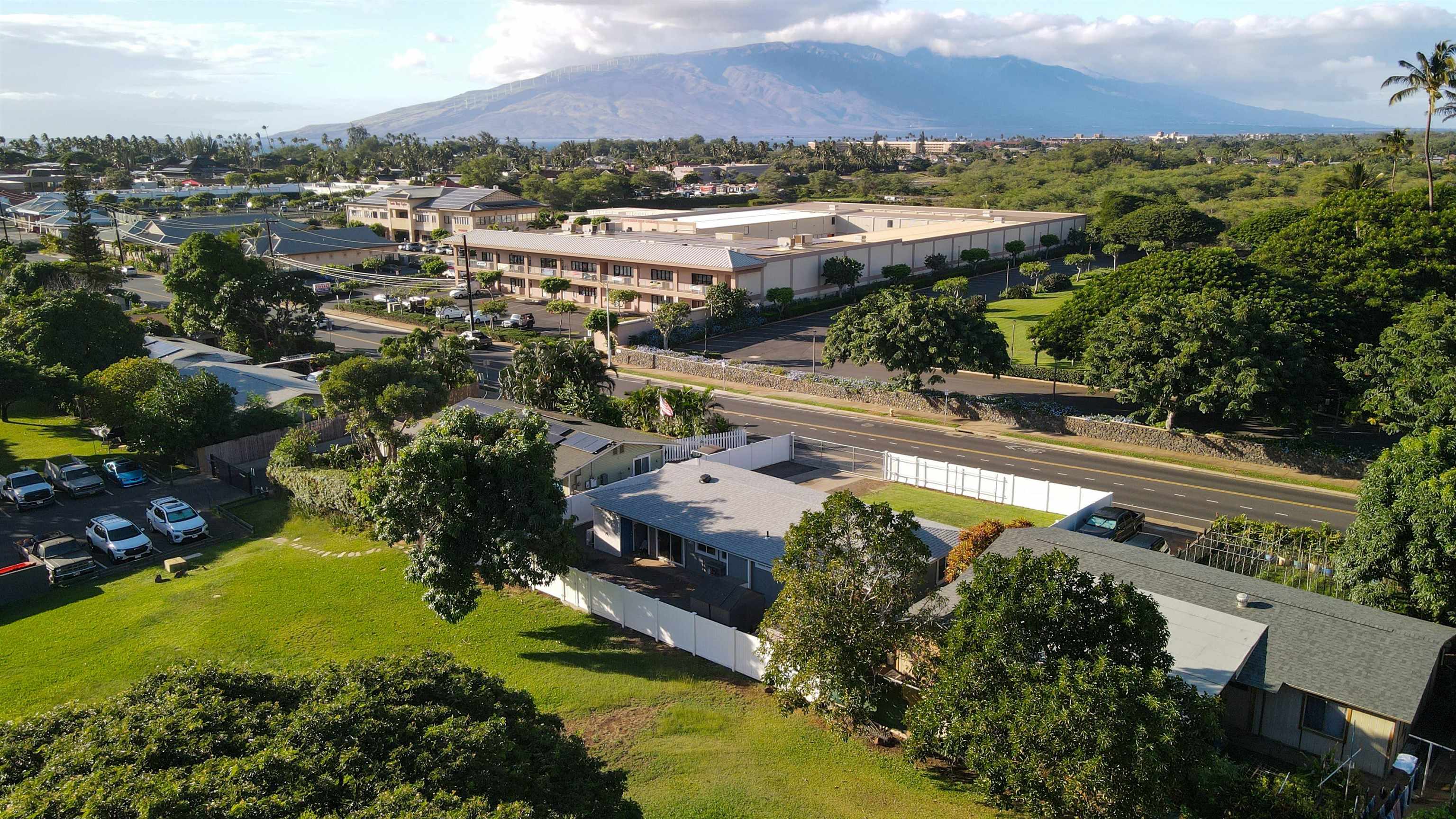 144  Lipoa St , Kihei home - photo 25 of 33