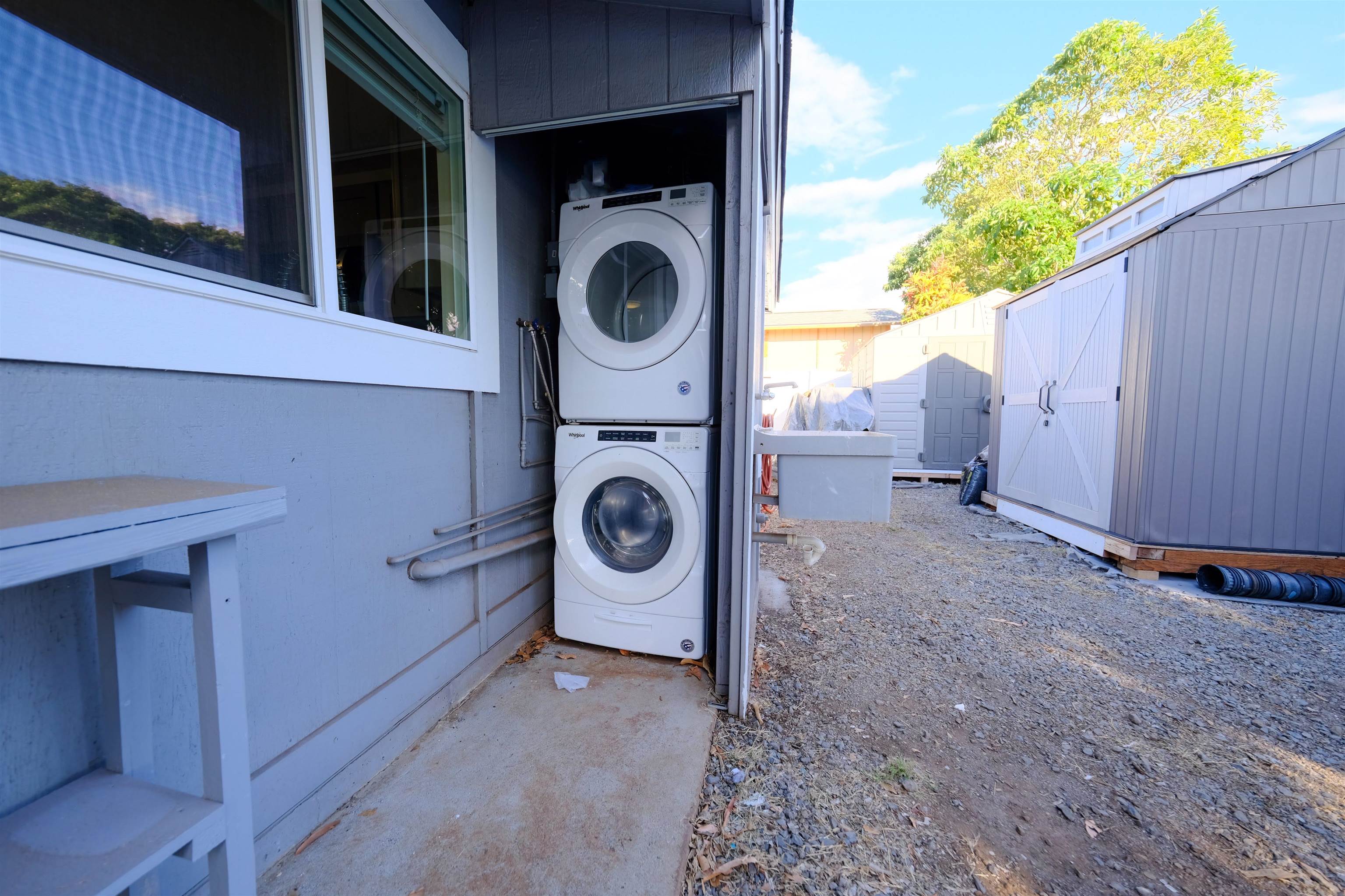 144  Lipoa St , Kihei home - photo 28 of 33