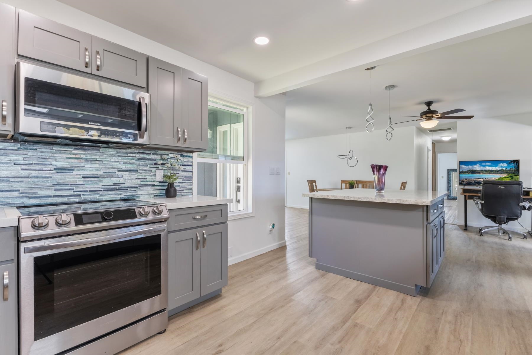 1442  Hiahia Pl Waiehu, Wailuku home - photo 11 of 50