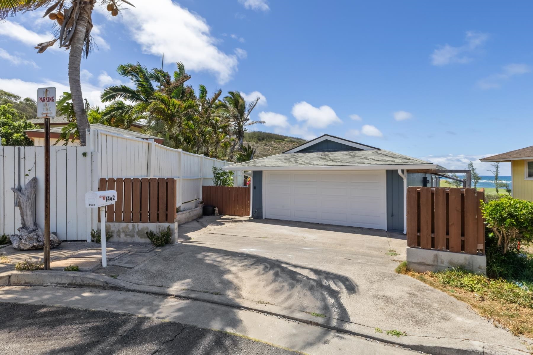 1442  Hiahia Pl Waiehu, Wailuku home - photo 5 of 50