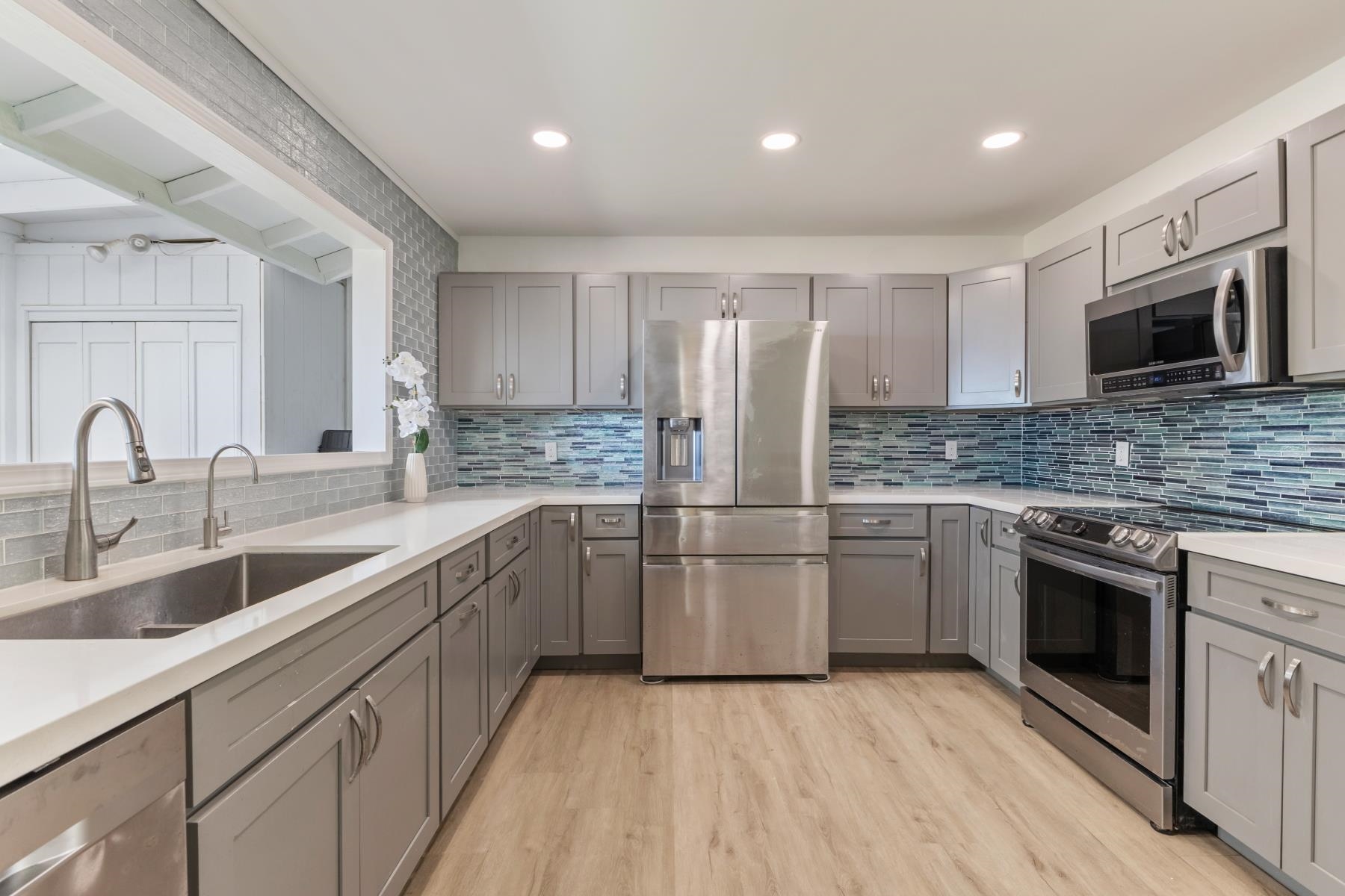 1442  Hiahia Pl Waiehu, Wailuku home - photo 8 of 50