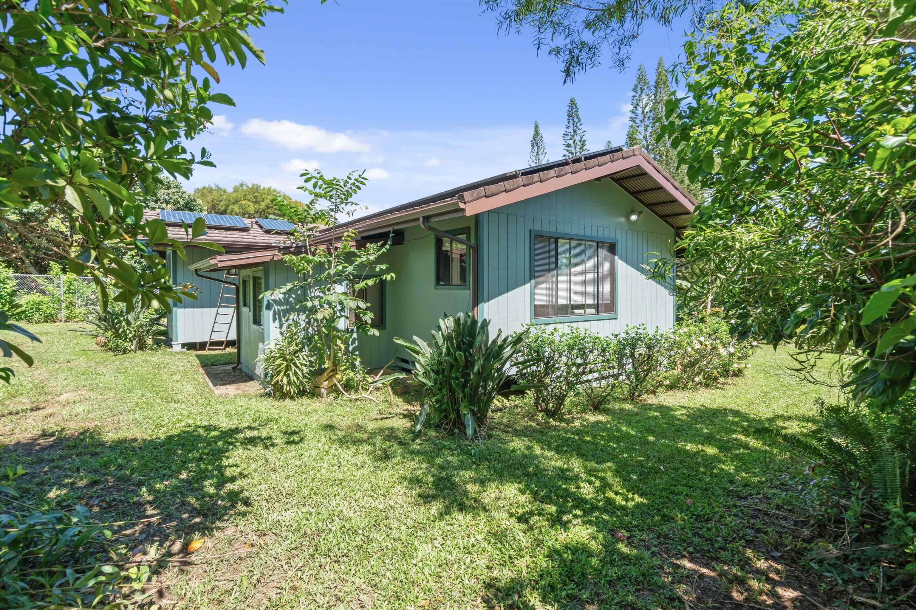 145  Holokai Rd , Haiku home - photo 37 of 50
