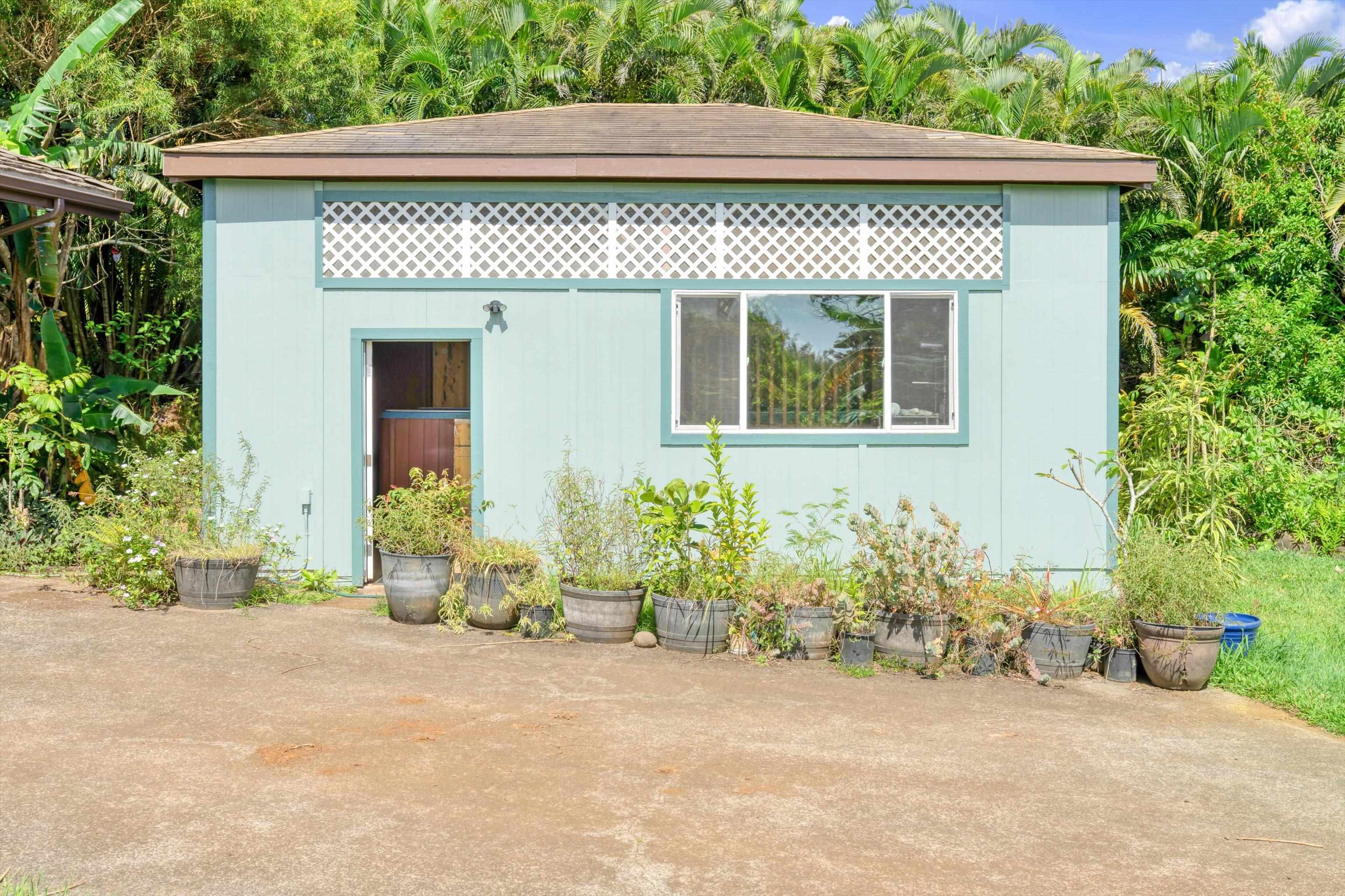 145  Holokai Rd , Haiku home - photo 45 of 50