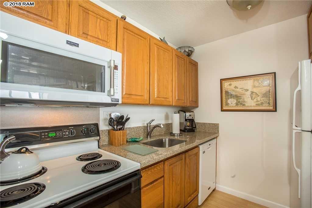 Sugar Beach Resort condo # 217, Kihei, Hawaii - photo 10 of 28