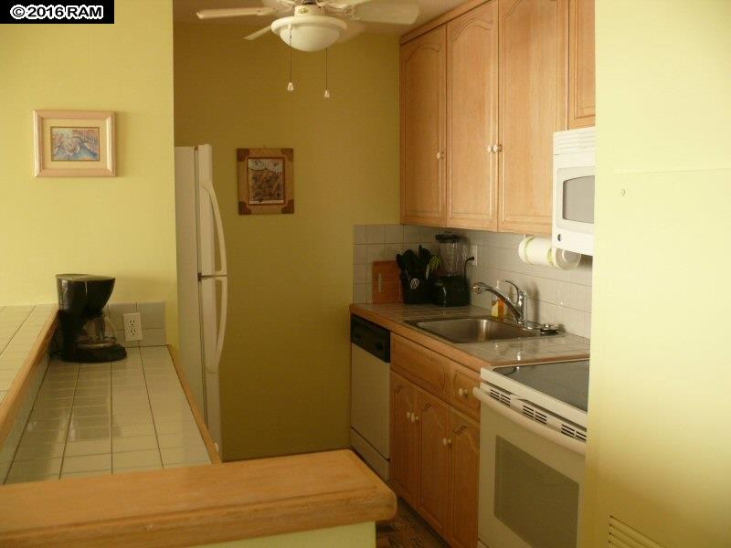 Sugar Beach Resort condo # 319, Kihei, Hawaii - photo 10 of 16