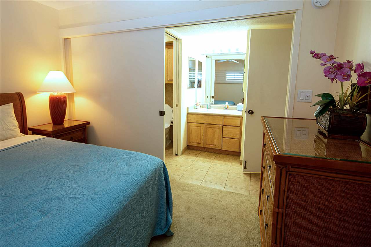 Sugar Beach Resort condo # 321, Kihei, Hawaii - photo 21 of 26