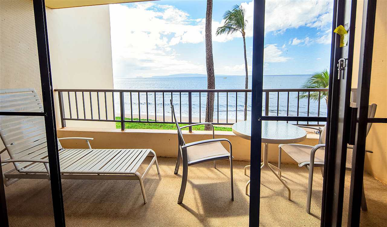 Sugar Beach Resort condo # 321, Kihei, Hawaii - photo 8 of 26