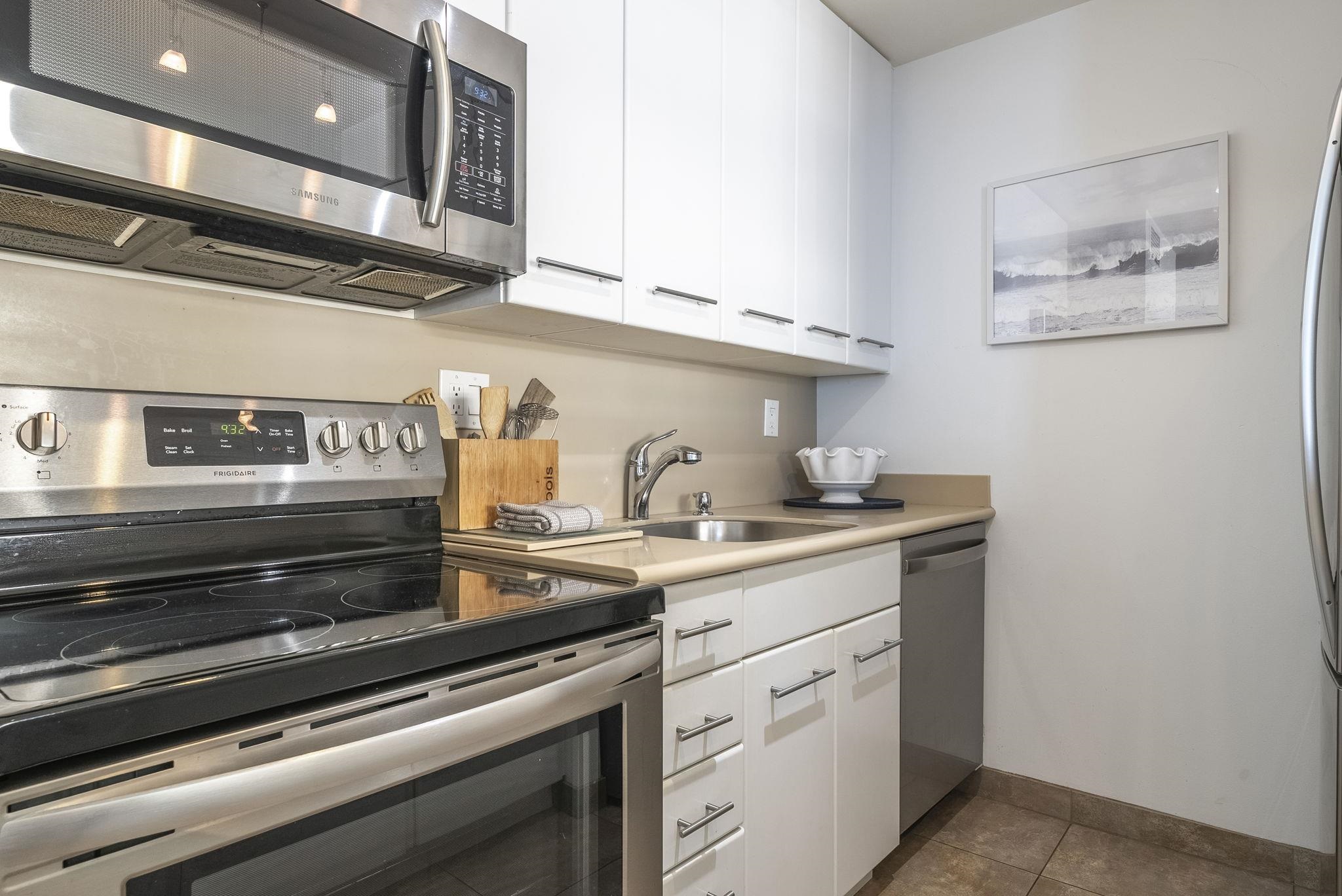 Sugar Beach Resort condo # 408, Kihei, Hawaii - photo 6 of 34