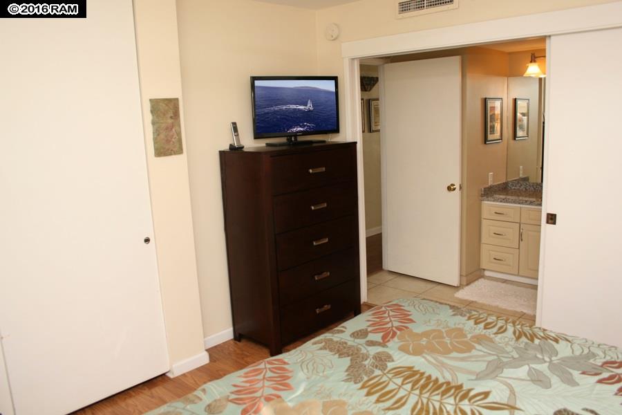 Sugar Beach Resort condo # 418, Kihei, Hawaii - photo 12 of 15
