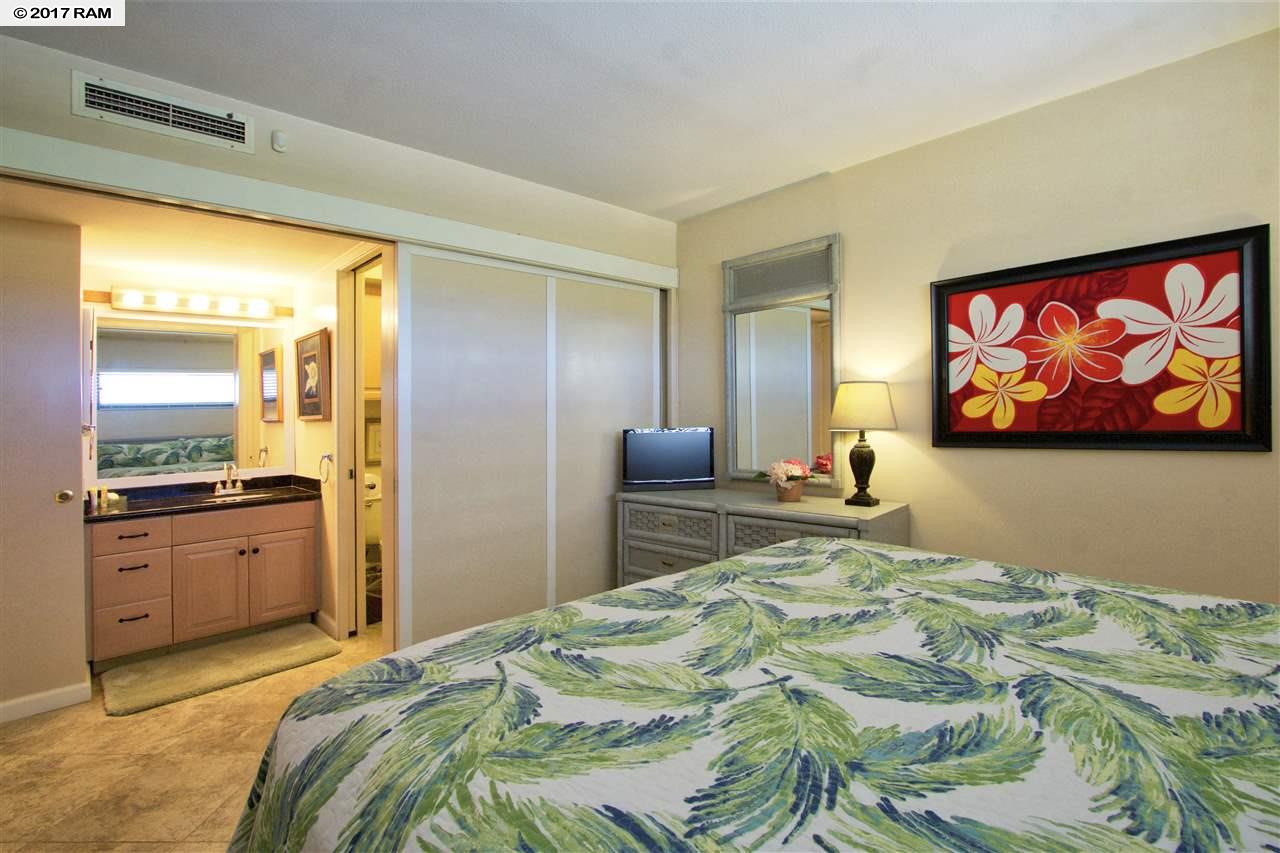 Sugar Beach Resort condo # 519, Kihei, Hawaii - photo 12 of 20
