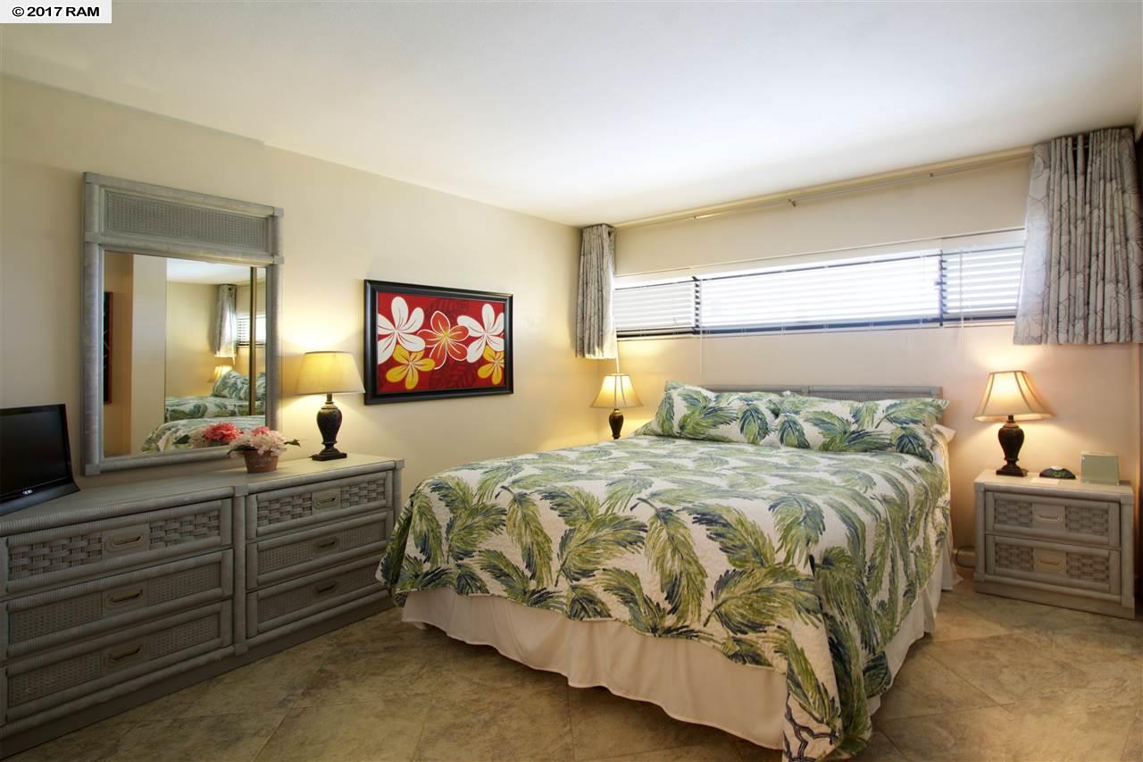 Sugar Beach Resort condo # 519, Kihei, Hawaii - photo 10 of 20