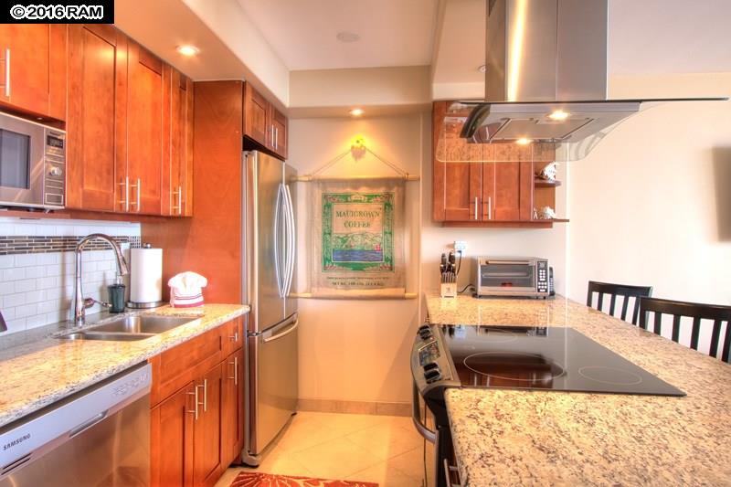 Sugar Beach Resort condo # 532, Kihei, Hawaii - photo 4 of 30