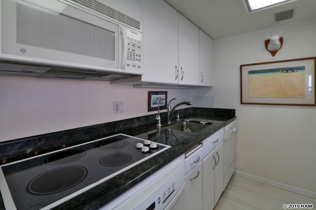 Sugar Beach Resort condo # 611, Kihei, Hawaii - photo 12 of 26