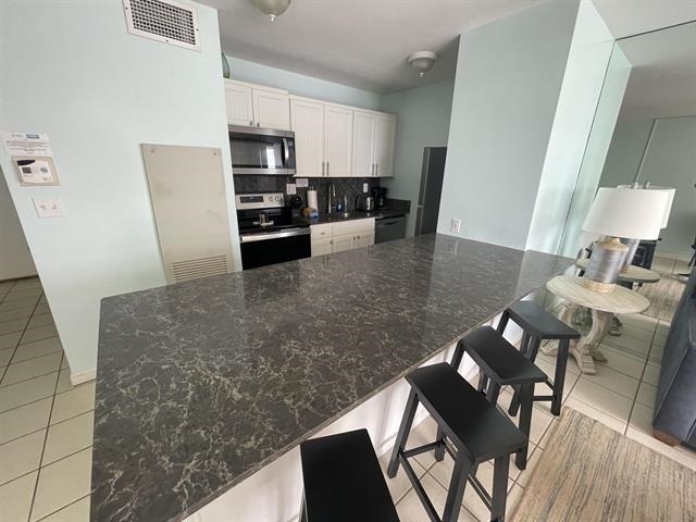 Sugar Beach Resort condo # 209, Kihei, Hawaii - photo 6 of 35