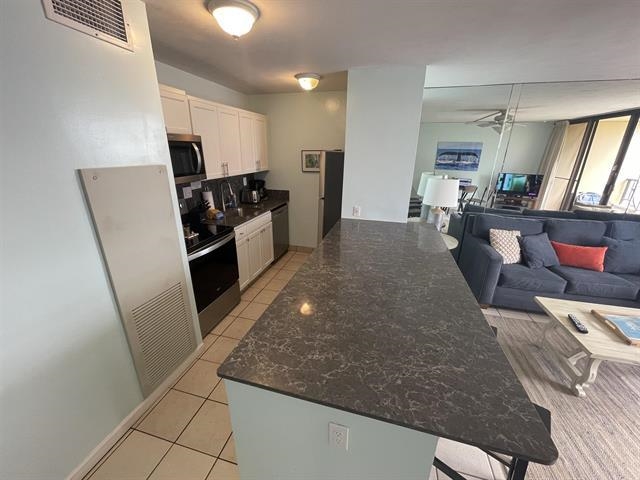 Sugar Beach Resort condo # 209, Kihei, Hawaii - photo 9 of 35