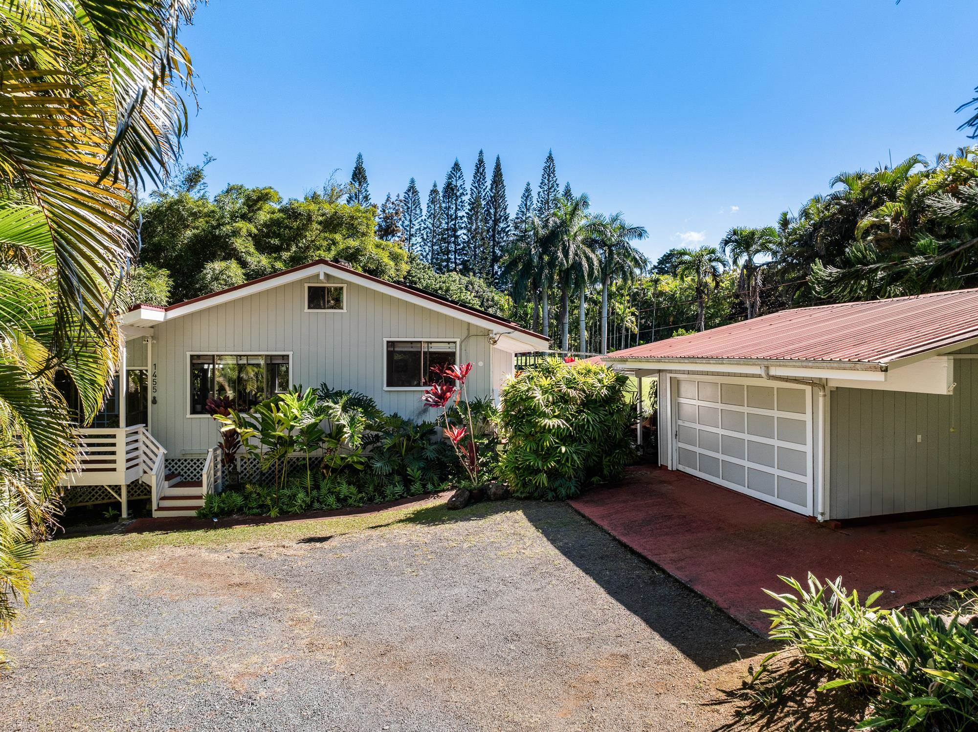 1455  Kuiaha Rd , Haiku home - photo 3 of 50