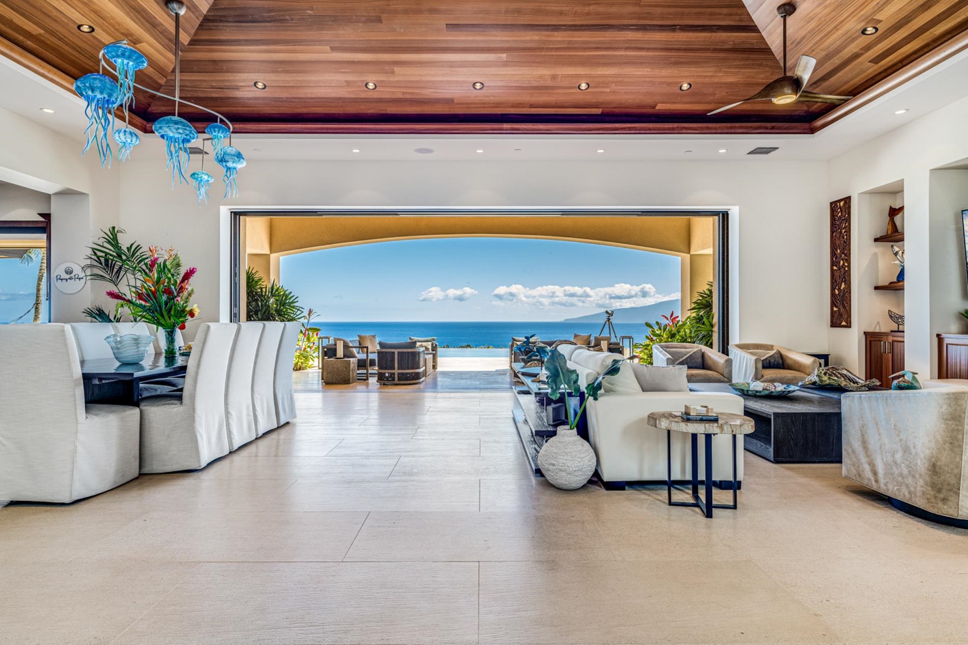 147  Haniu St Launiupoko, Lahaina home - photo 4 of 35