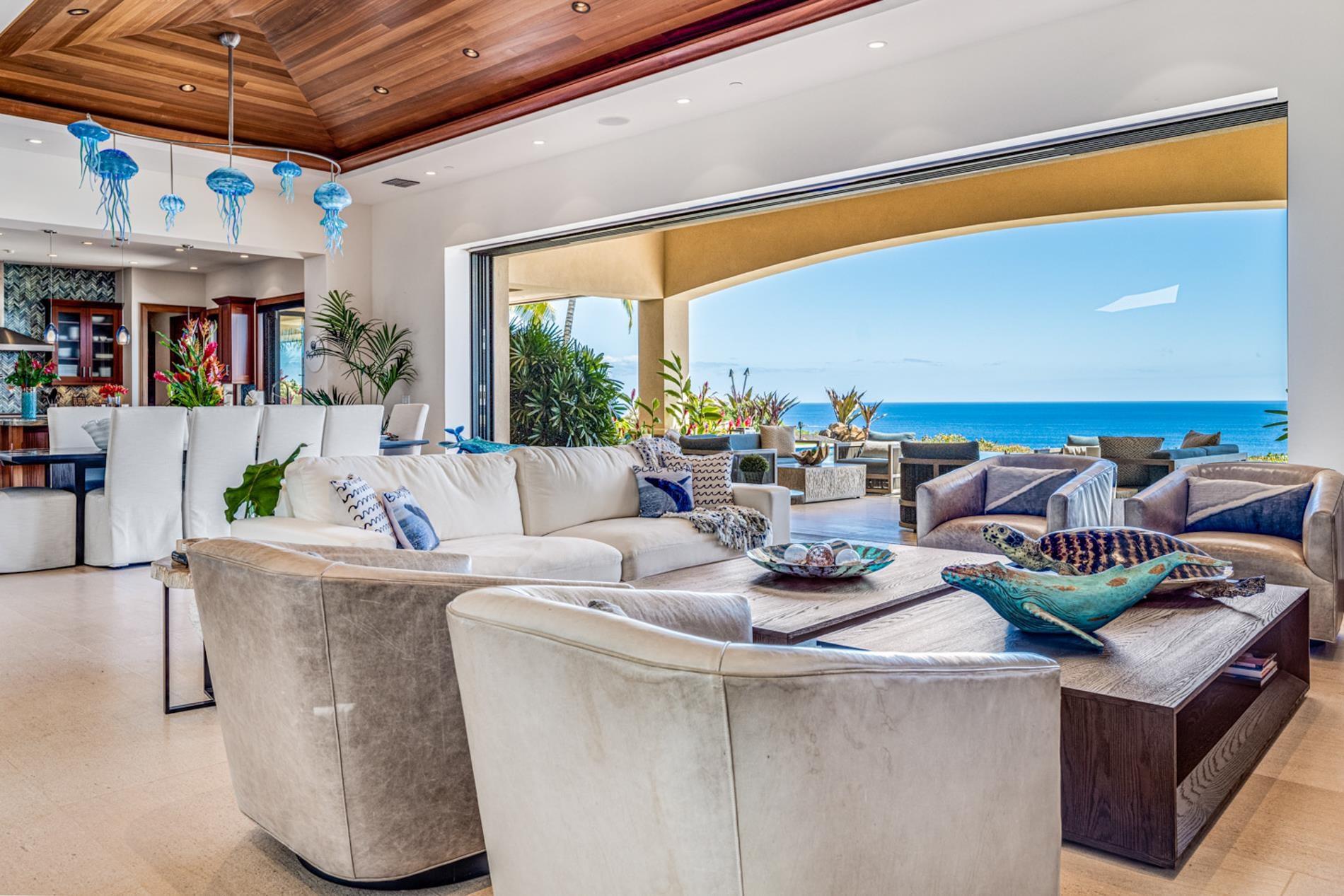 147  Haniu St Launiupoko, Lahaina home - photo 6 of 35