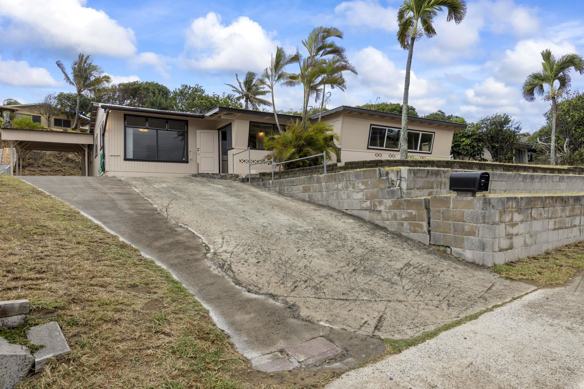 147  Papa Ave , Kahului home - photo 2 of 44