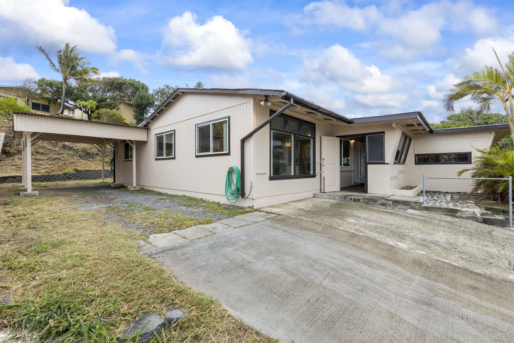 147  Papa Ave , Kahului home - photo 4 of 44