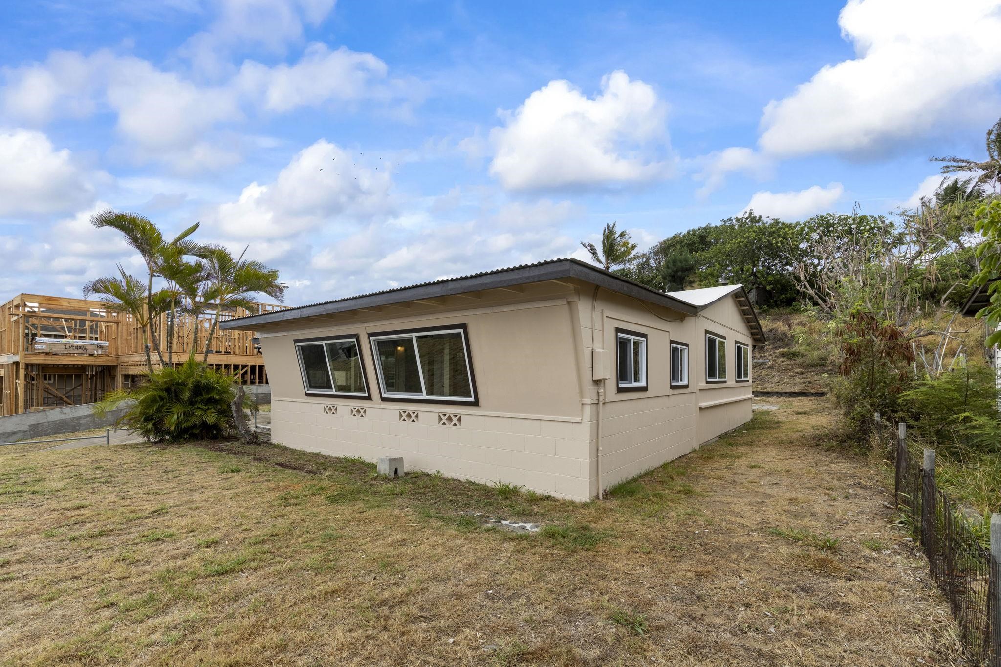 147  Papa Ave , Kahului home - photo 5 of 44