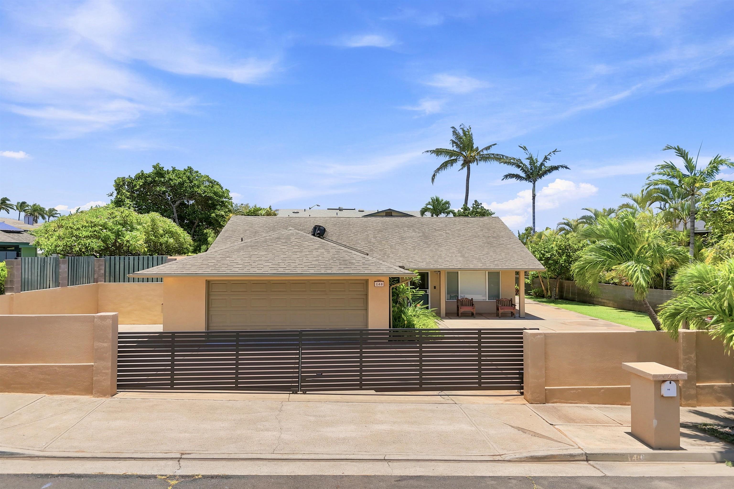 148  E Alulike St North Kihei, Kihei home - photo 2 of 42