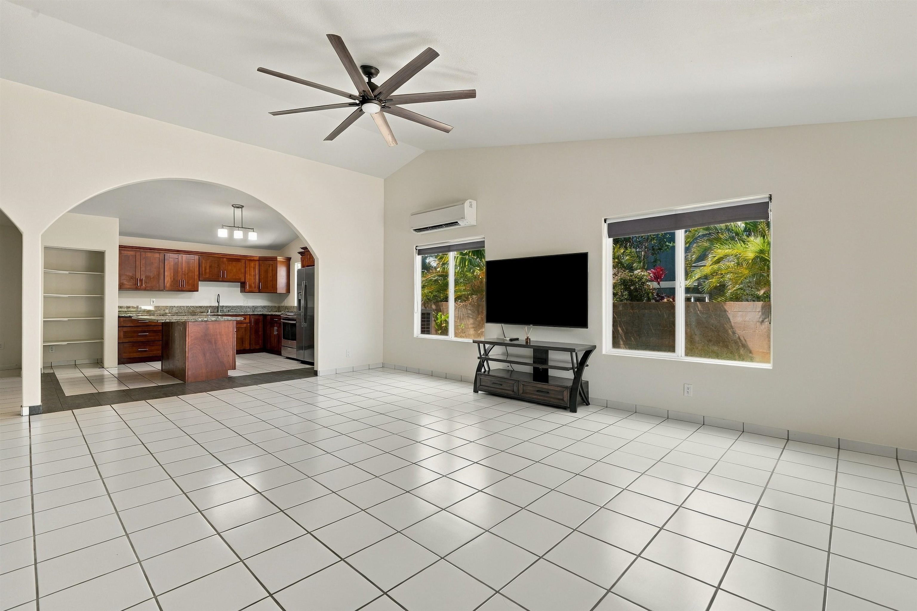 148  E Alulike St North Kihei, Kihei home - photo 11 of 42