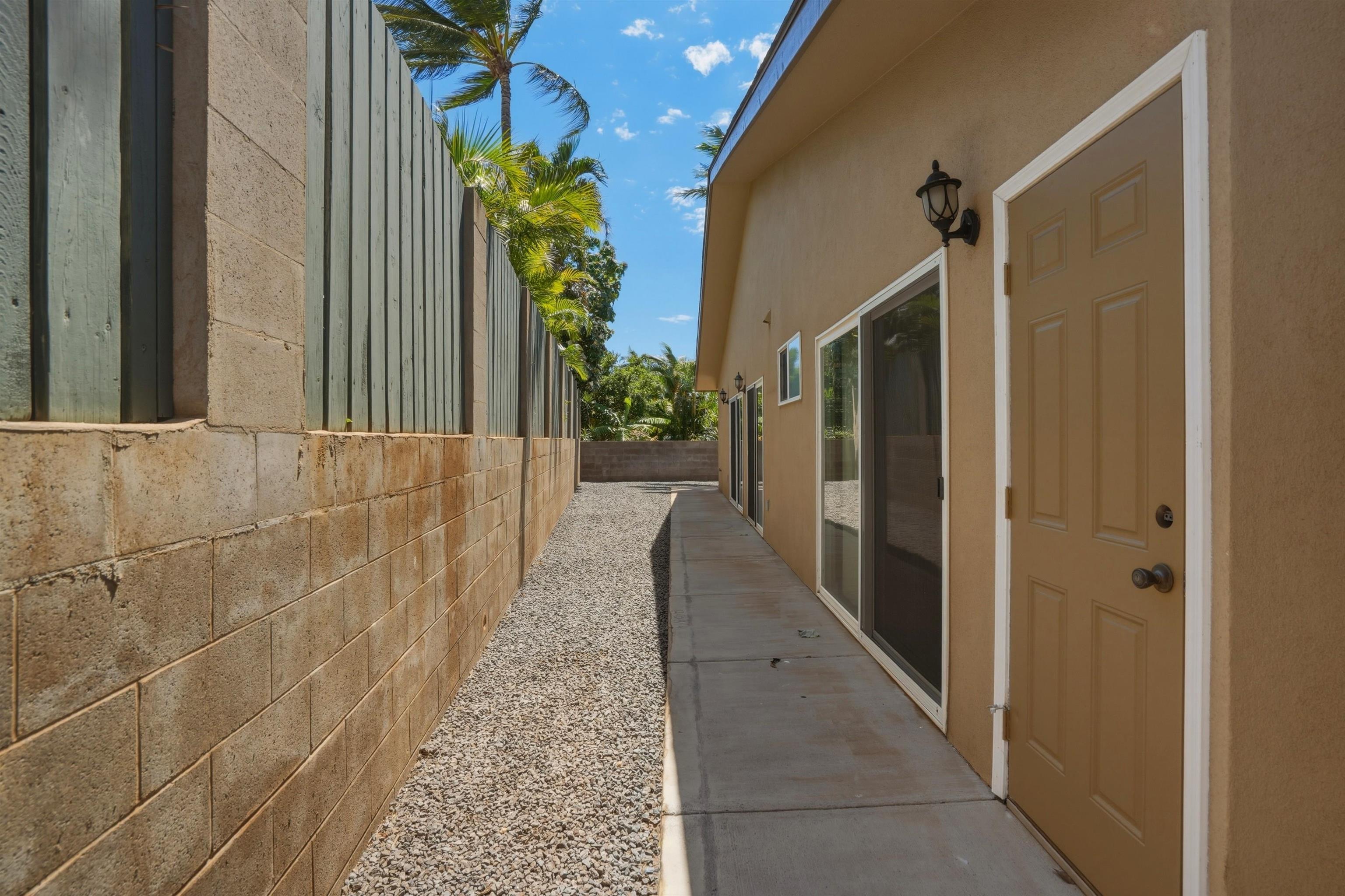 148  E Alulike St North Kihei, Kihei home - photo 39 of 42